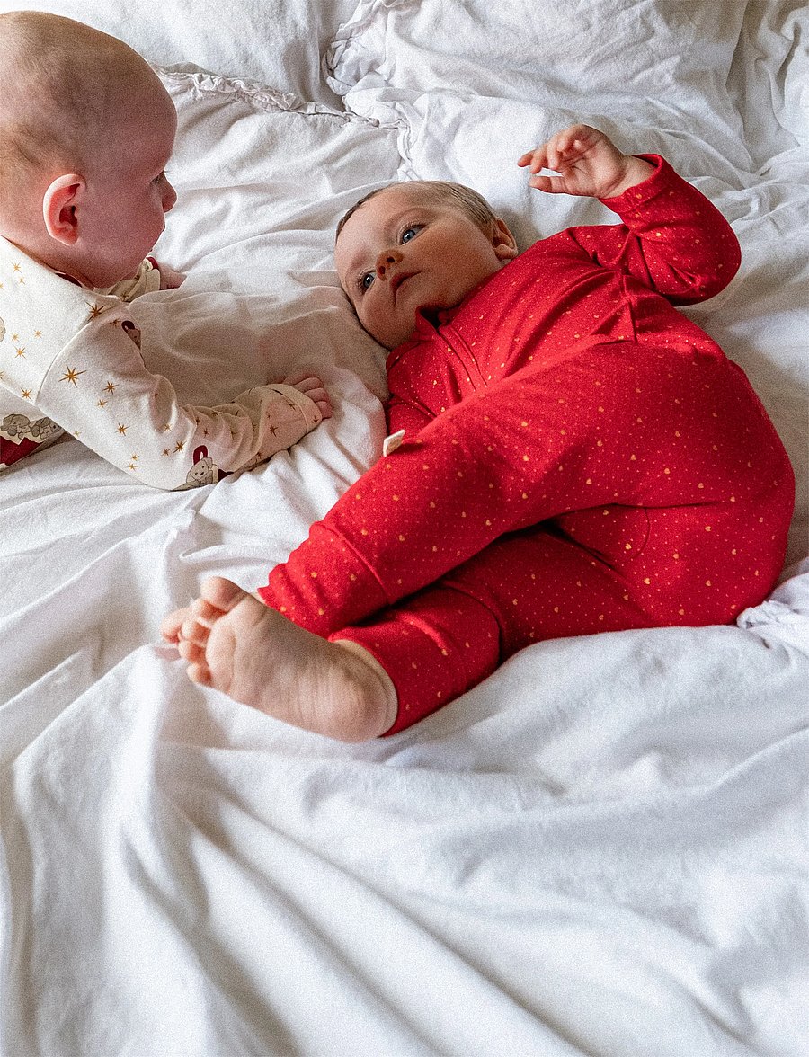 That's Mine - Elliotte onesie - schlafoveralls - lots of love christmas - 4