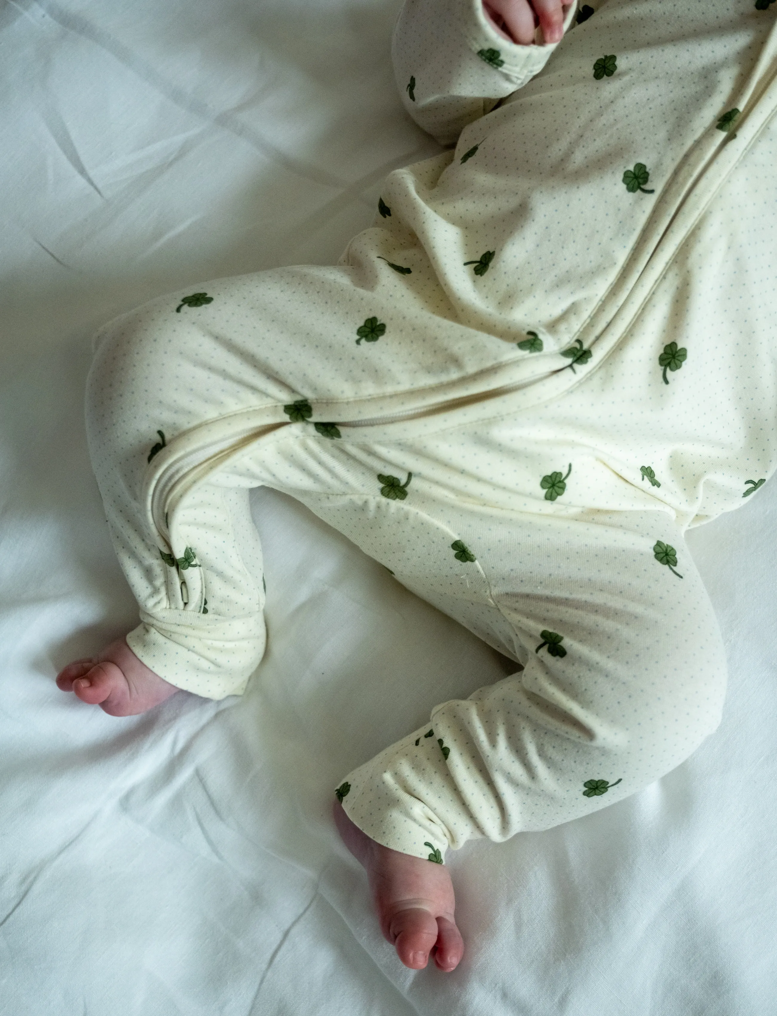 That's Mine - Elliotte onesie - natdragter - specks of luck - 3