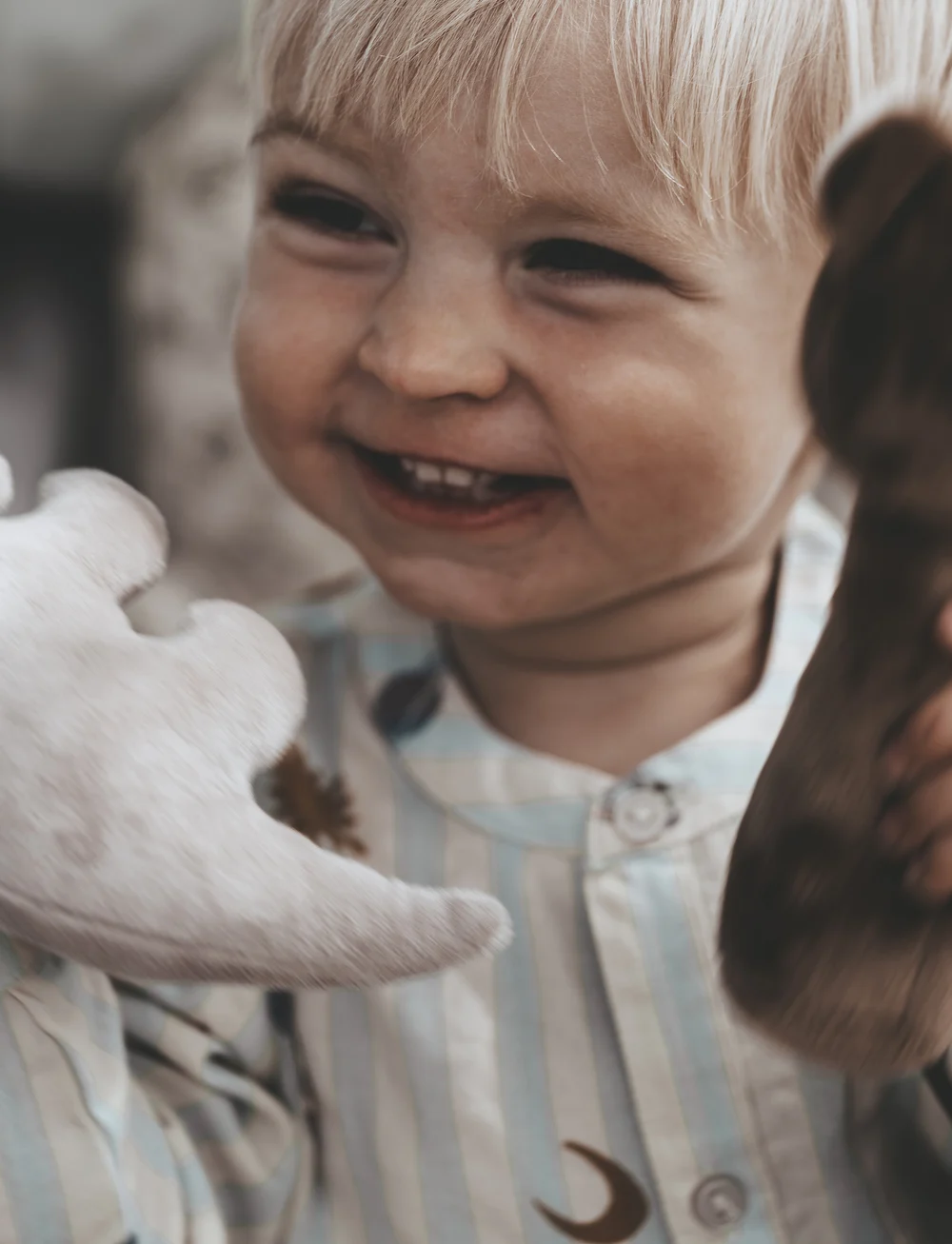 That's Mine - Ethan rattle - rasseln - dino - 5