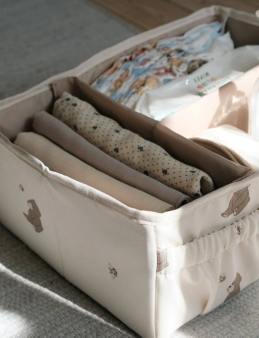 That's Mine - Lily nursing organizer - wickeltische - bees and bears - 3