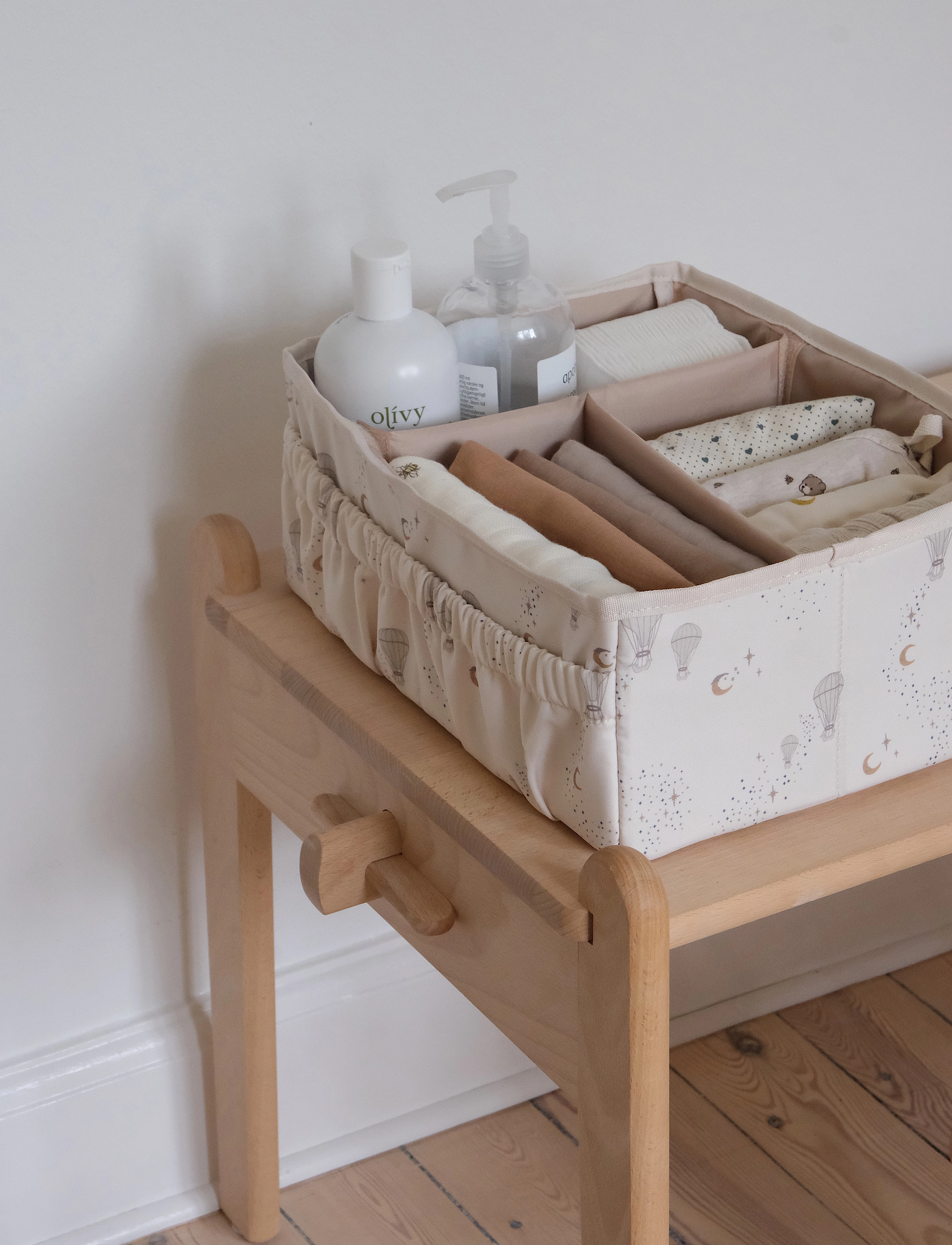 That's Mine Lily Nursing Organizer, 32X22X13 cm, Baby Beds & Accessories, Creme - Cot Organisers, Kinder
