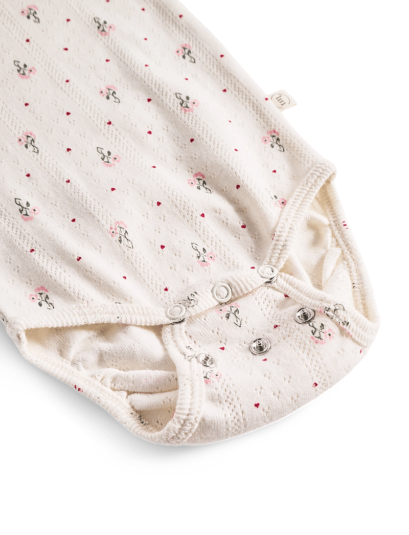 That's Mine - Greta bodystocking - kortærmede bodyer - blooming love - 4