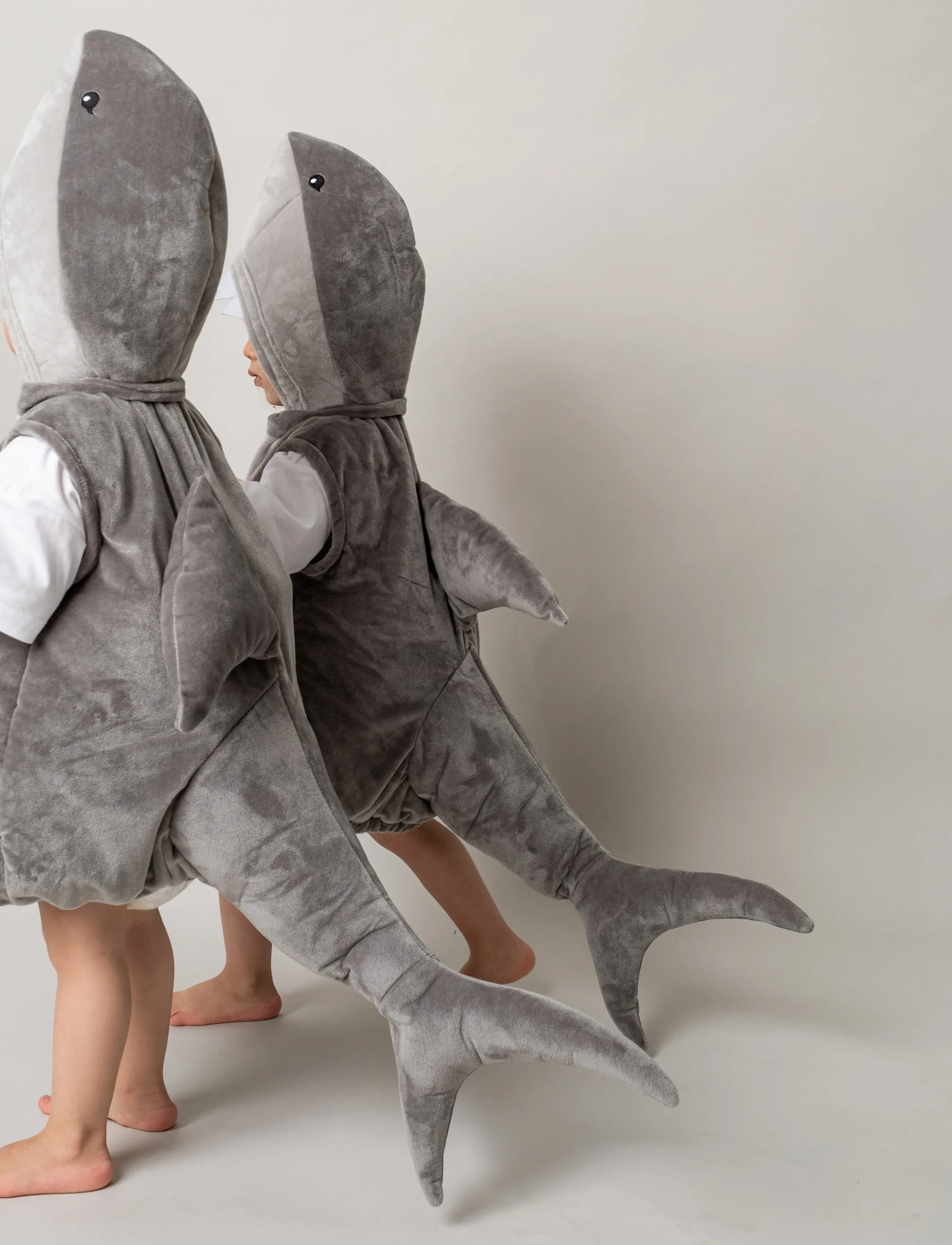 That's Mine - Hank shark suit - kostüme - silver grey - 5