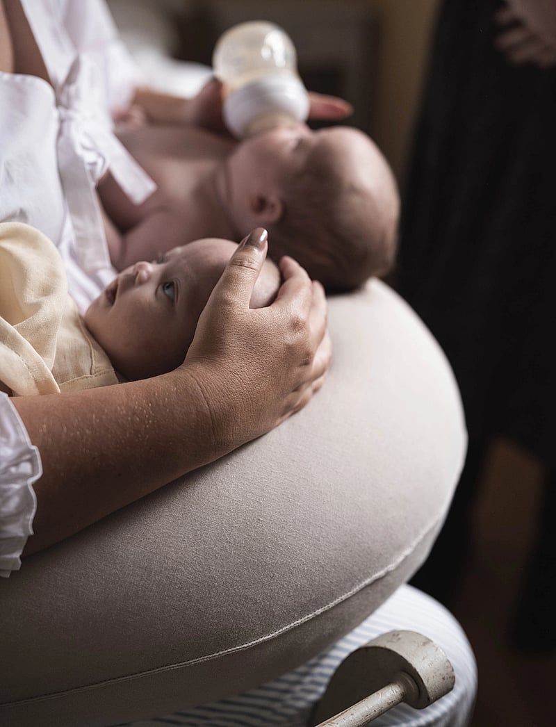 That's Mine - Nursing pillow feather grey - stillkissen - feather grey - 2