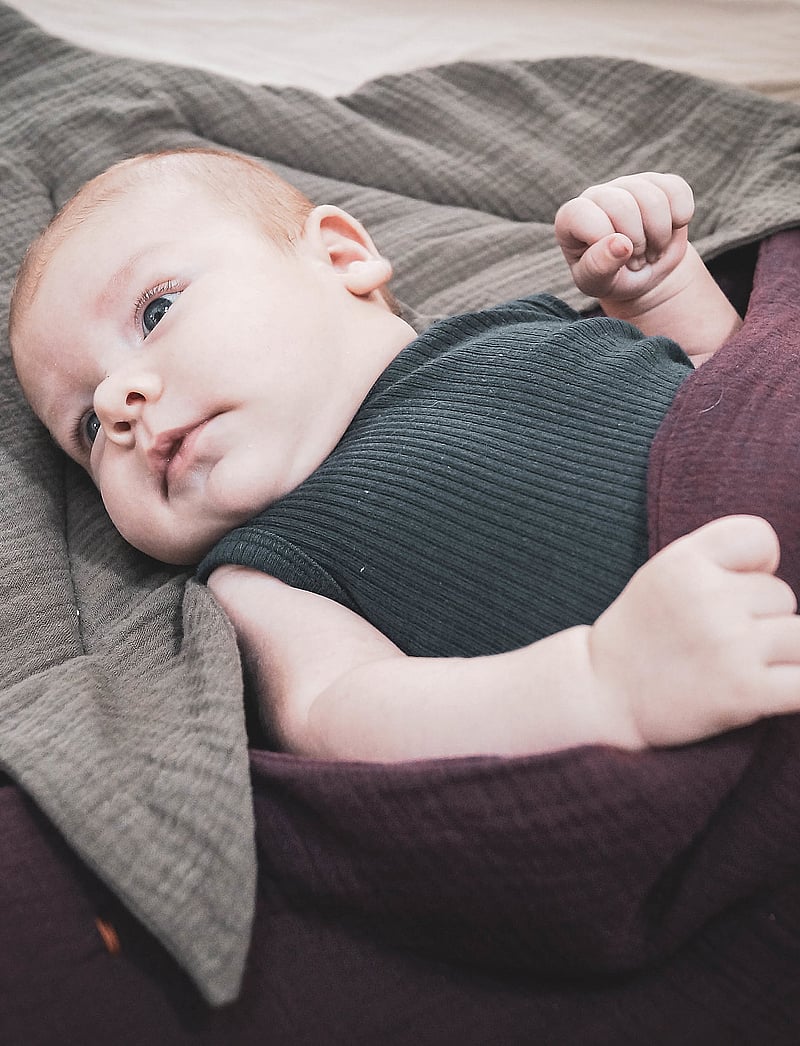 That's Mine - Play mat strawberry - legemåtter - plum - 0