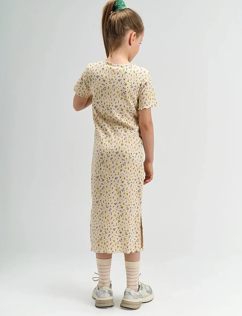 The New - TNSummer S_S Long Rib Dress - kurzärmelige freizeitkleider - gardenia aop - 5