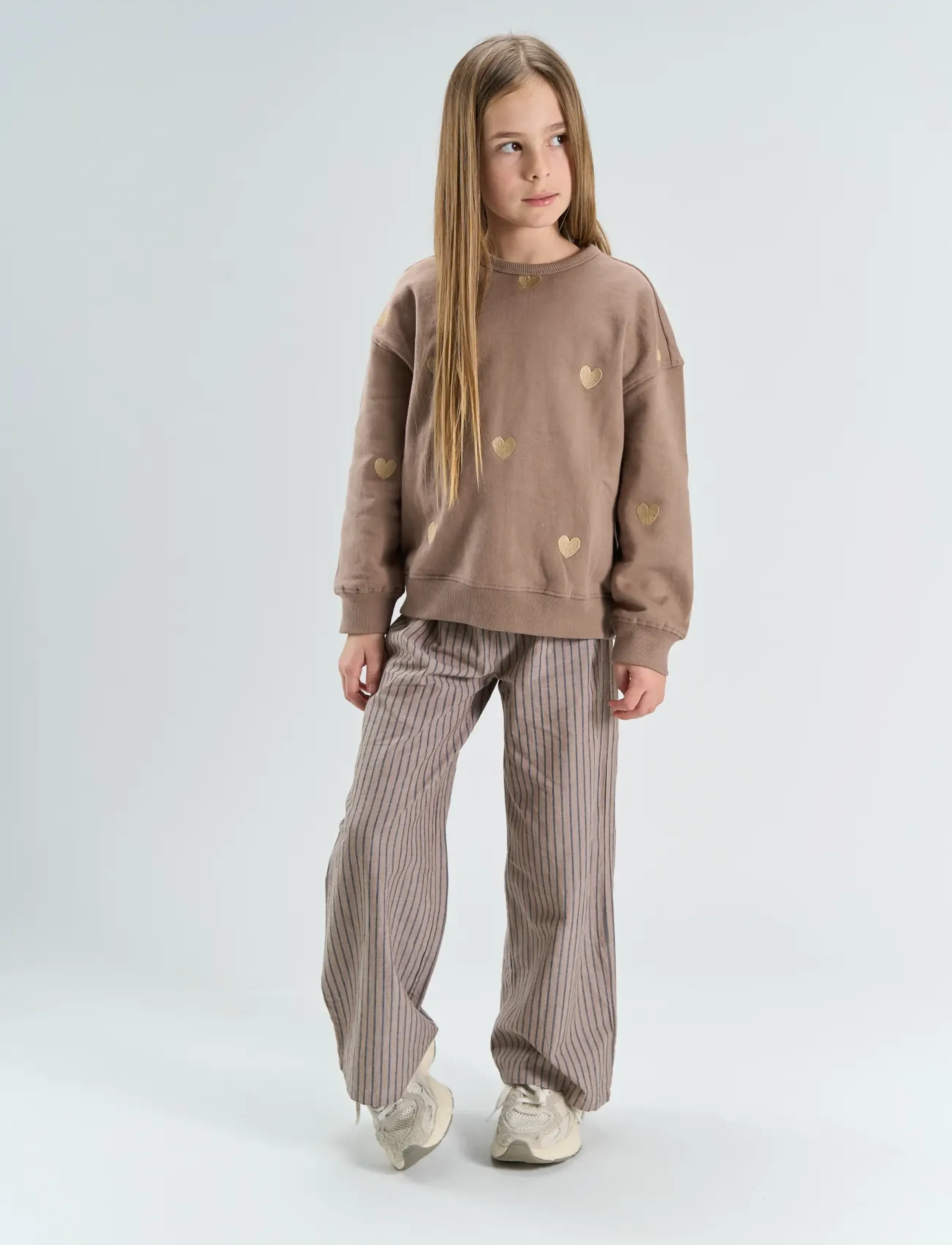 The New TNYolaine OS Sweatshirt - Dressipluusid ja kapuutsiga pusad - TAUPE GRAY EMB TN / grey
