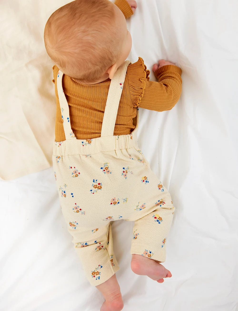 The New - TNSBNaomi Sweat Dungarees - overalls - white swan aop - 3