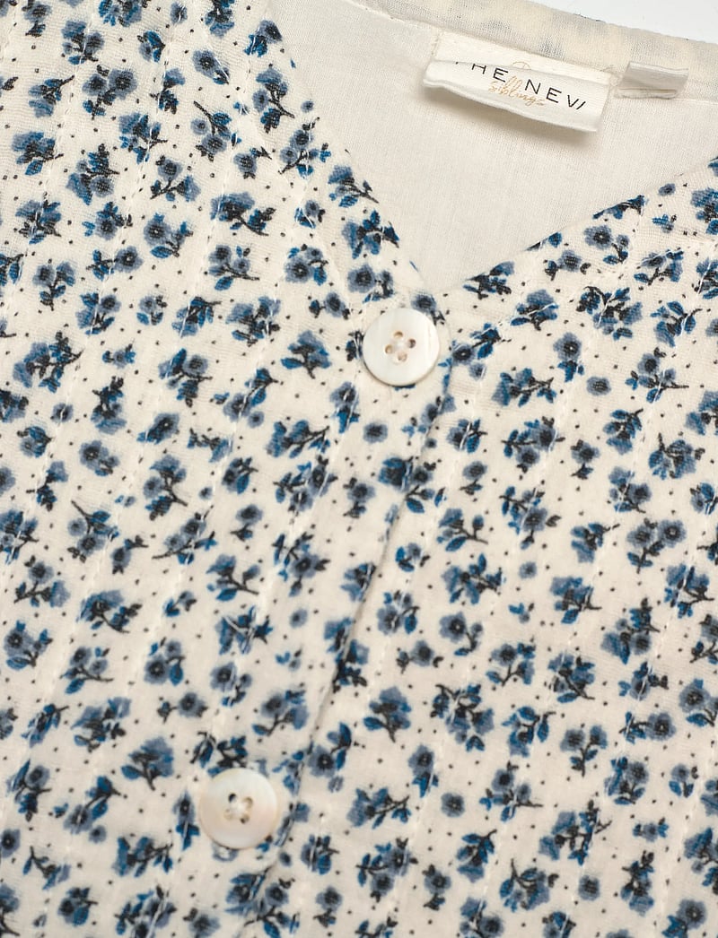 The New - TNSTNikita Quilted Jacket - steppjacken - white swan aop - 3