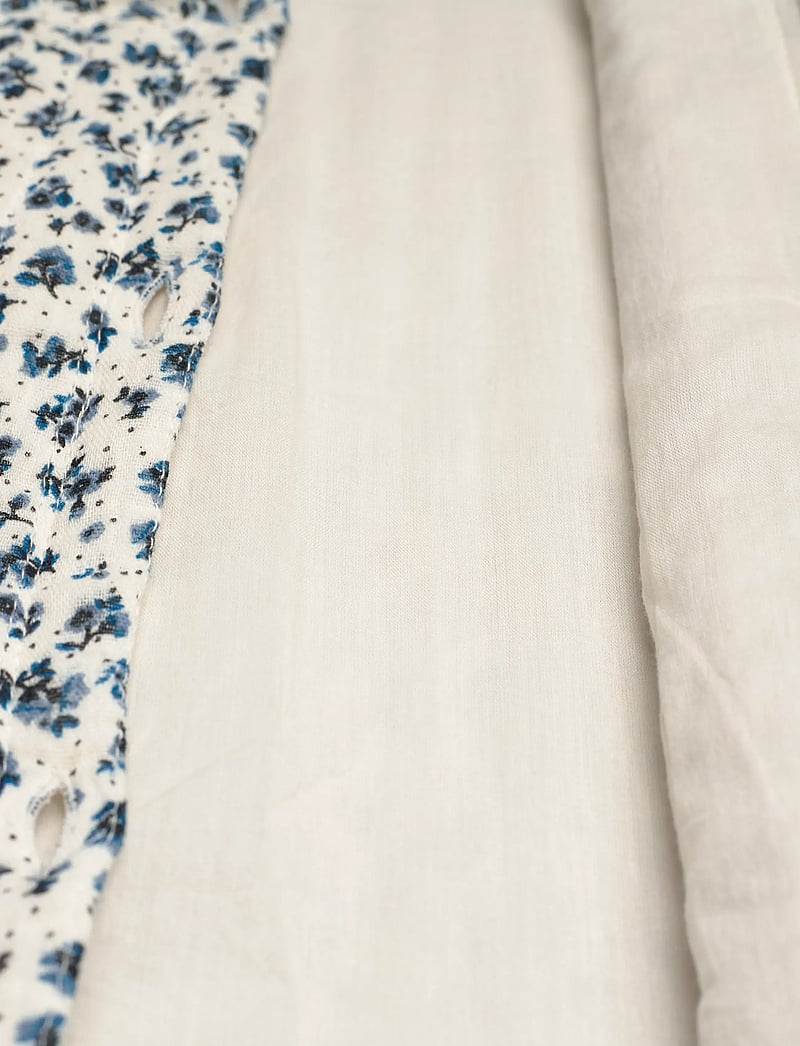 The New - TNSTNikita Quilted Jacket - steppjacken - white swan aop - 5