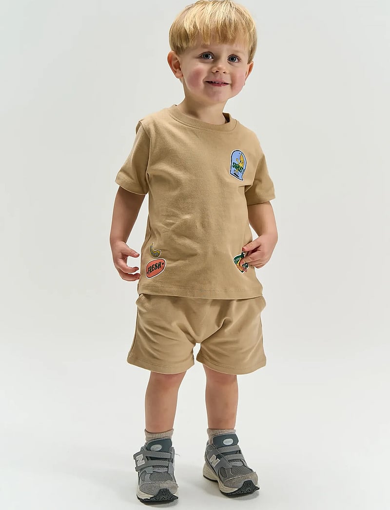 The New - TNSTTadeo S_S Tee - short-sleeved t-shirts - humus - 0