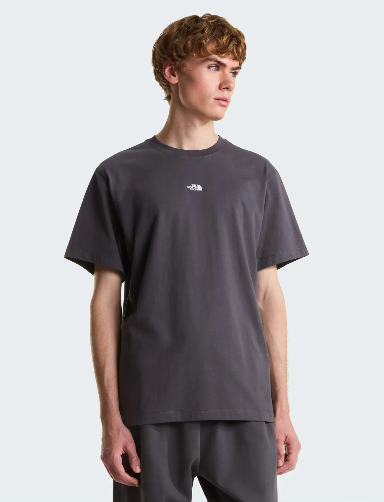 The North Face M Essential Center Logo Relaxed Short Sl - - S 1