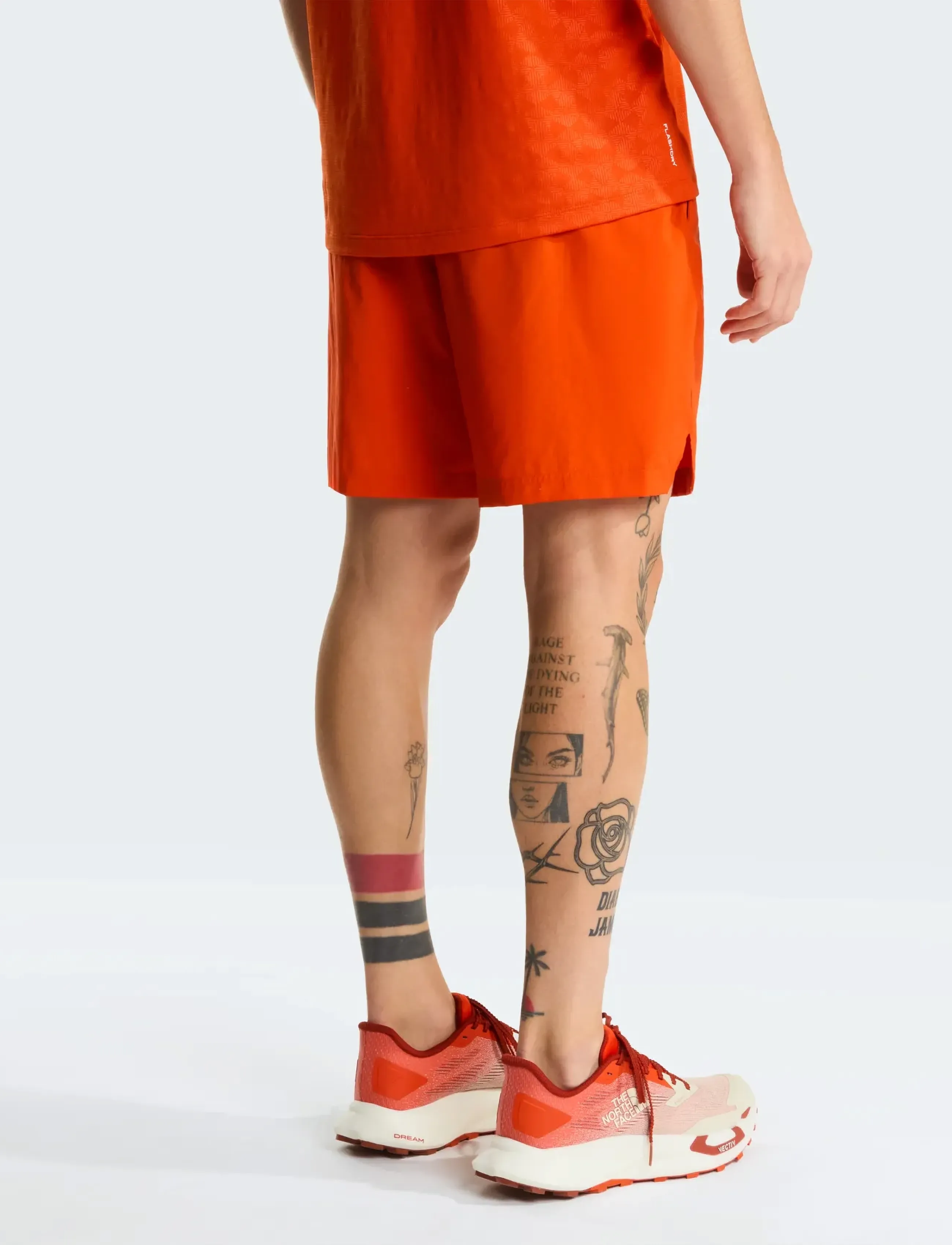 The North Face - M 24/7 7IN SHORT - träningsshorts - lava red - 5
