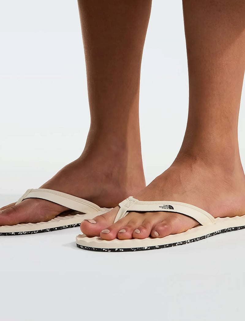 The North Face - W BASE CAMP MINI II - shoes - white - 0