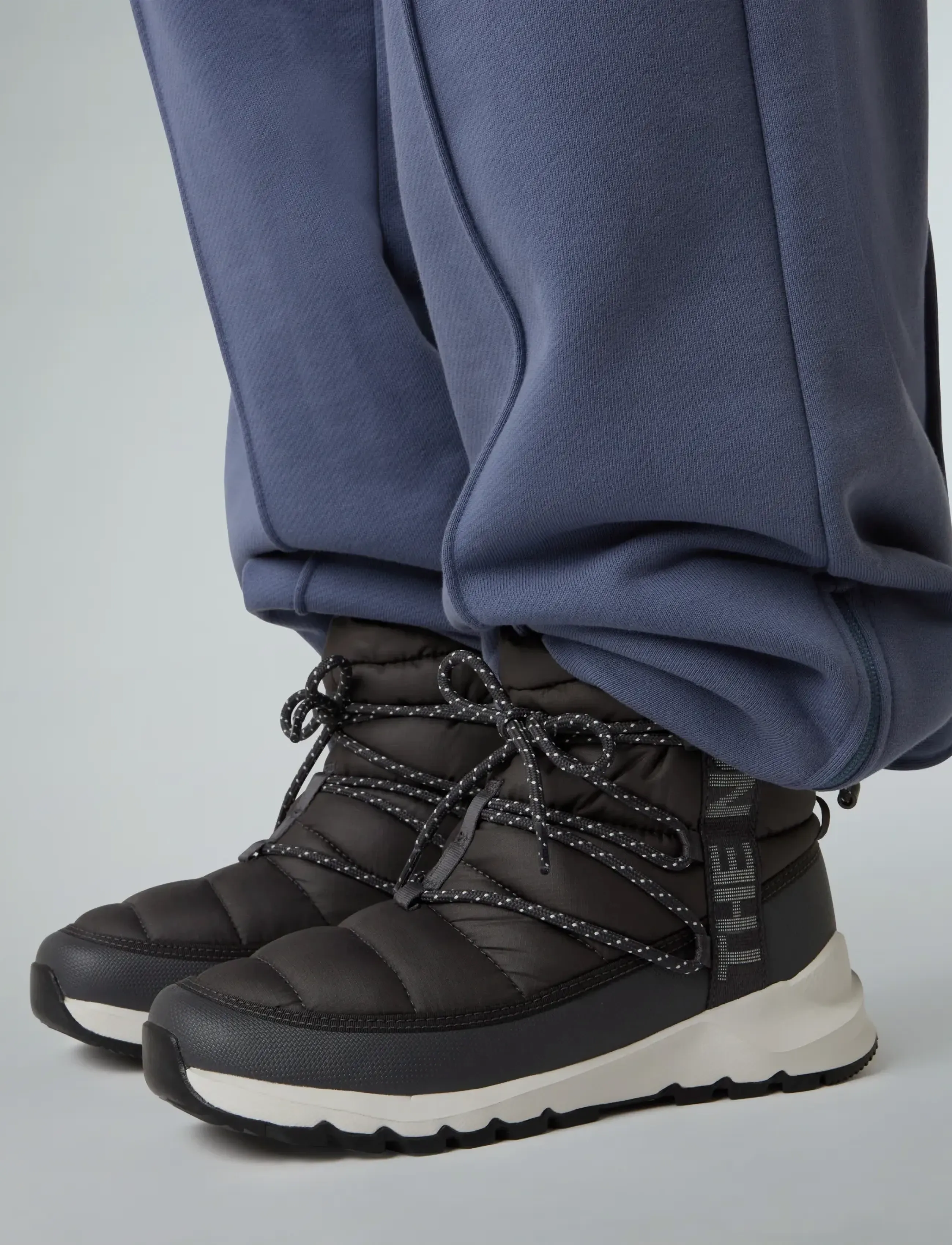 The North Face W Thermoball Lace Up Wp, Damen, Wasserdichte Isolierte Schnürstiefel, Grau, Gr.38