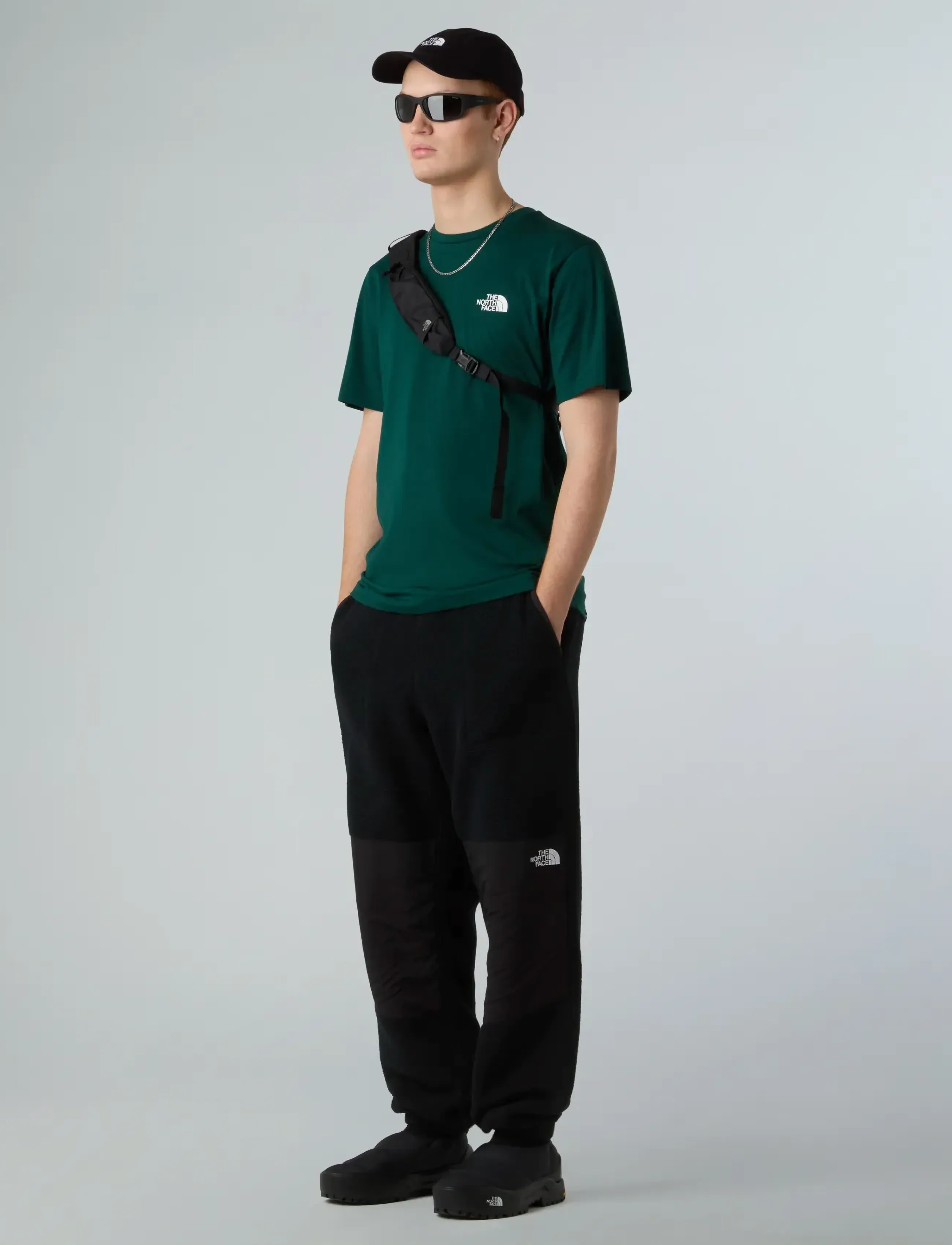 The North Face - M SS SIMPLE DOME TEE - short-sleeved t-shirts - hunter green - 3