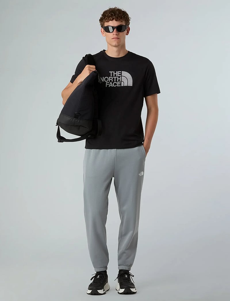 The North Face - M 24/7 SHORT SLEEVES EASY TEE REG - t-shirts - black - 3