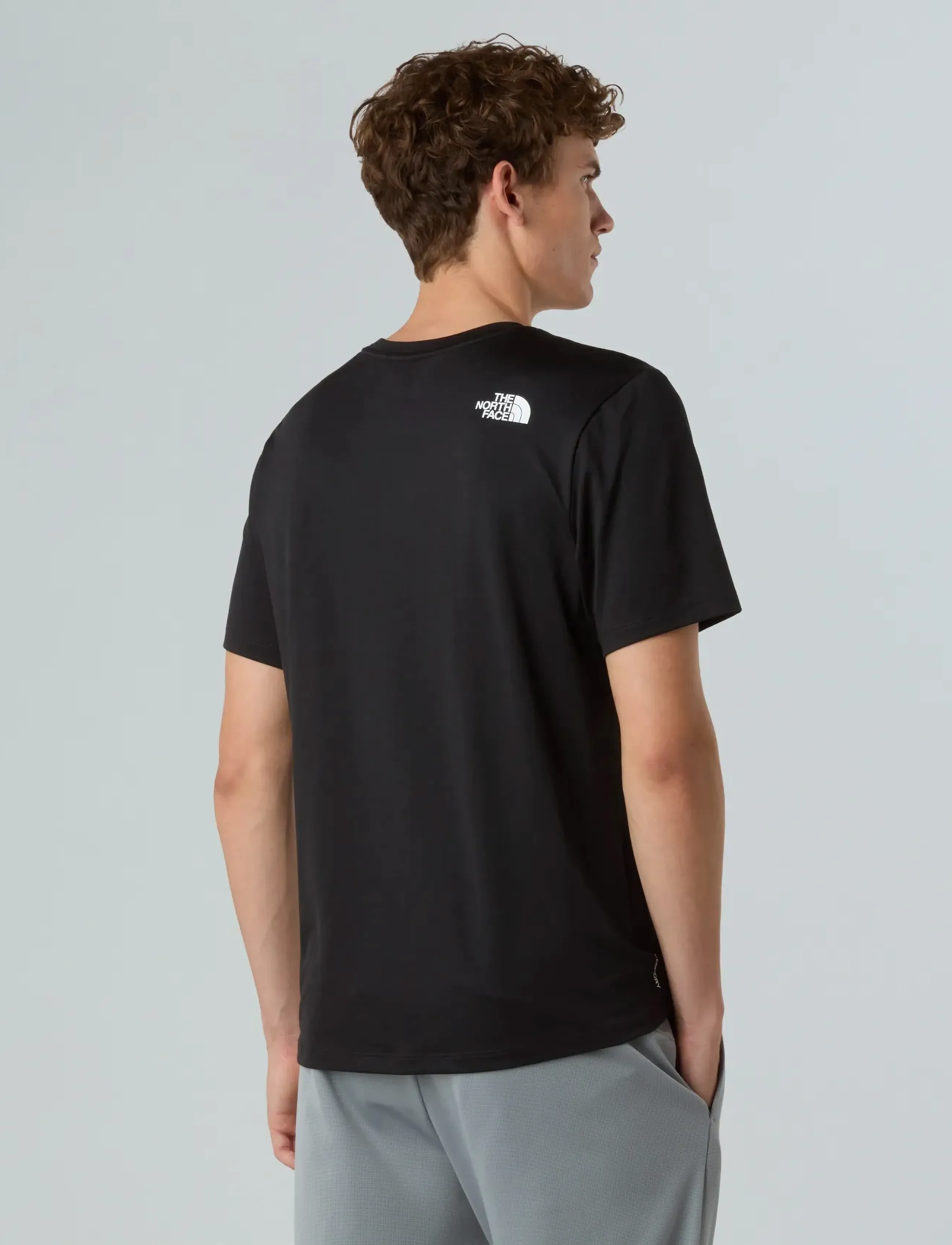 The North Face - M 24/7 SHORT SLEEVES EASY TEE REG - black - 4