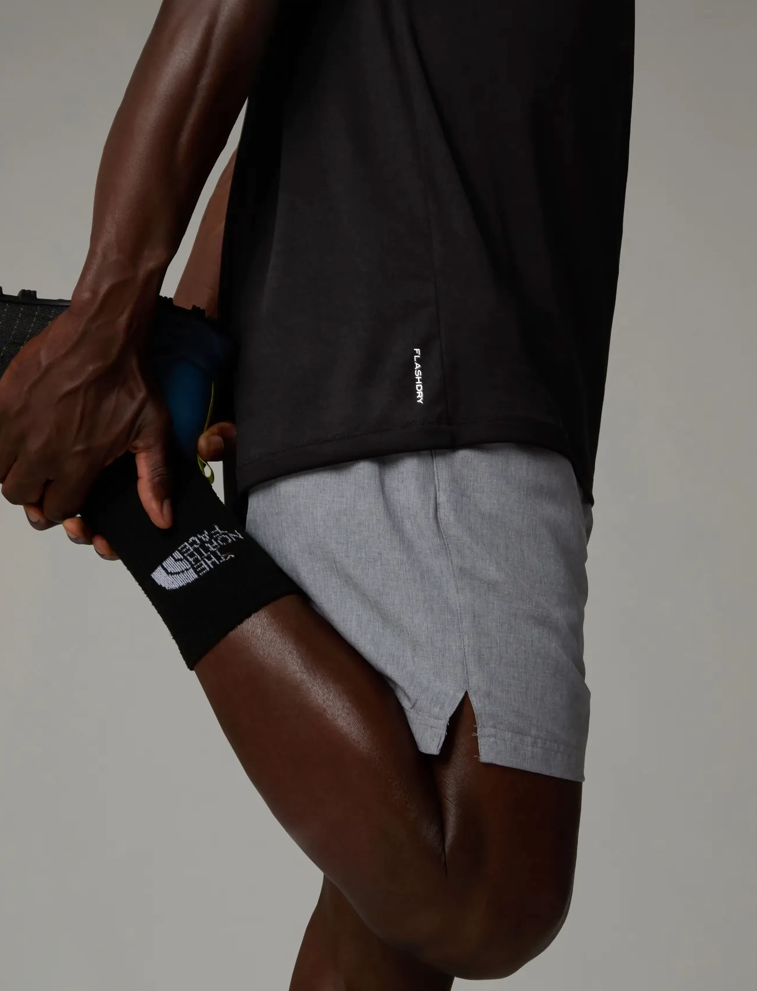 The North Face - M 24/7 BOX NSE SS TEE - t-skjorter - black - 5