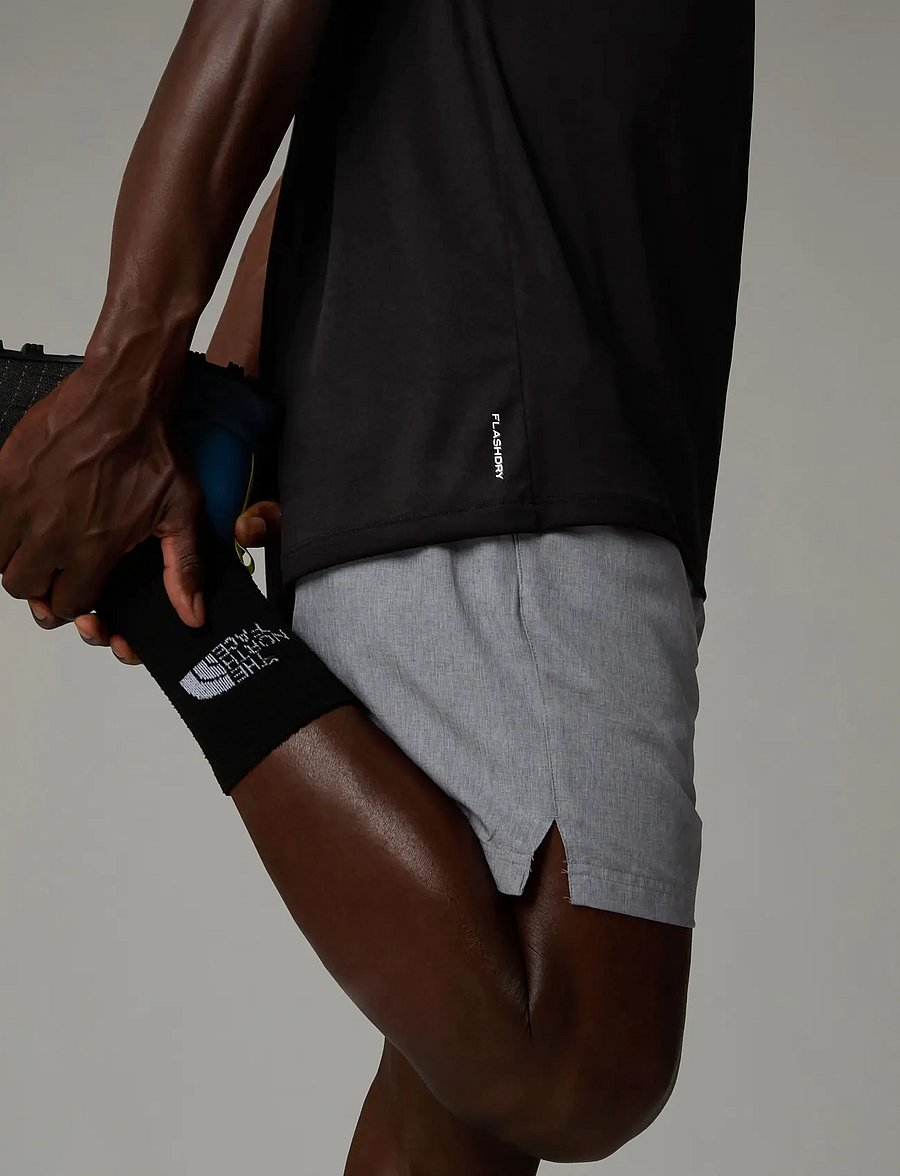 The North Face - M 24/7 BOX NSE SS TEE - t-shirts - black - 5