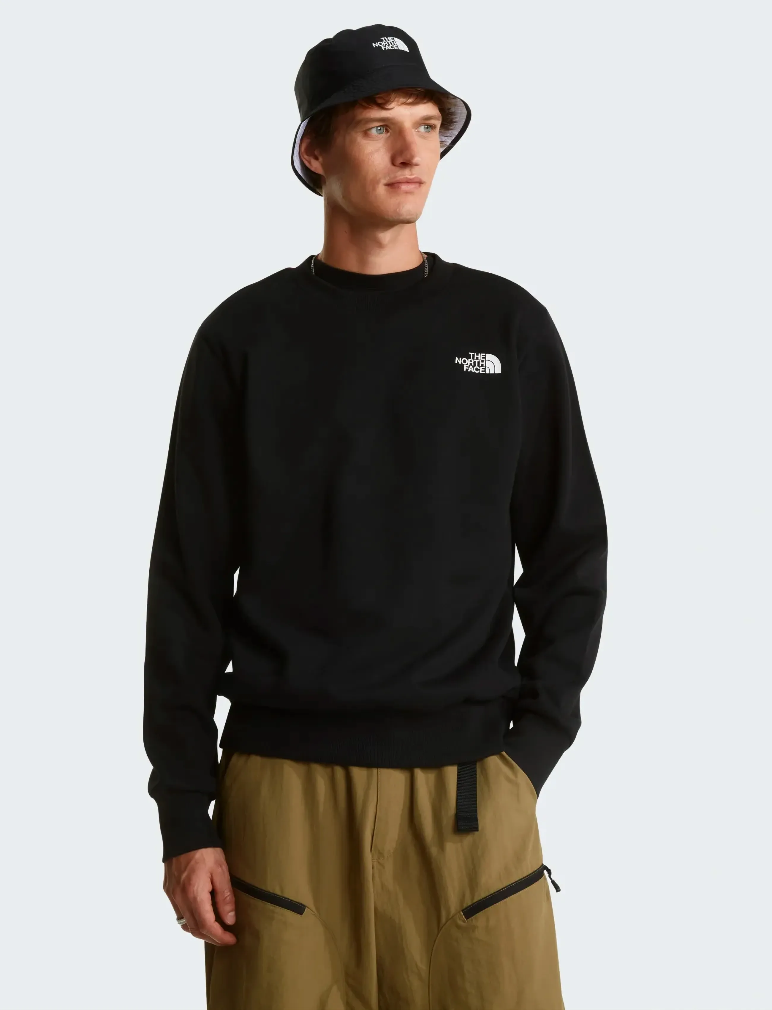 The North Face M SIMPLE DOME REGULAR CREW - Shoppa efter stil - BLACK / black
