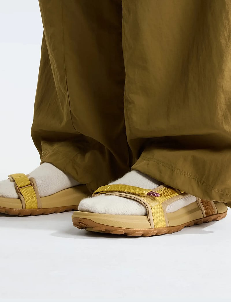 The North Face - W EXPLORE CAMP SANDAL - sandaler & tofflor - honeyed sand/utility br - 0