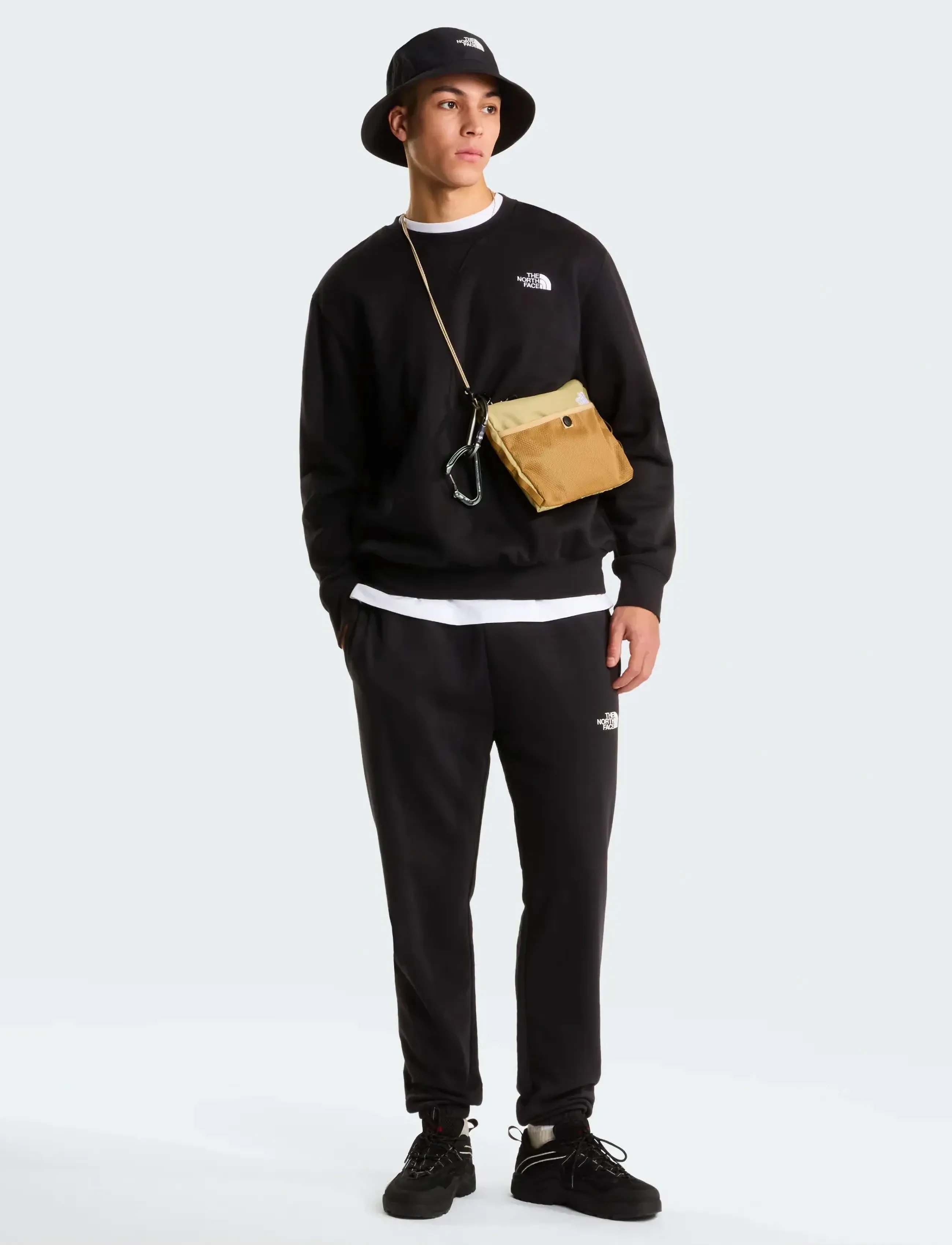 The North Face - M SIMPLE DOME LIGHT REGULAR TAPERED JOGG - black - 3