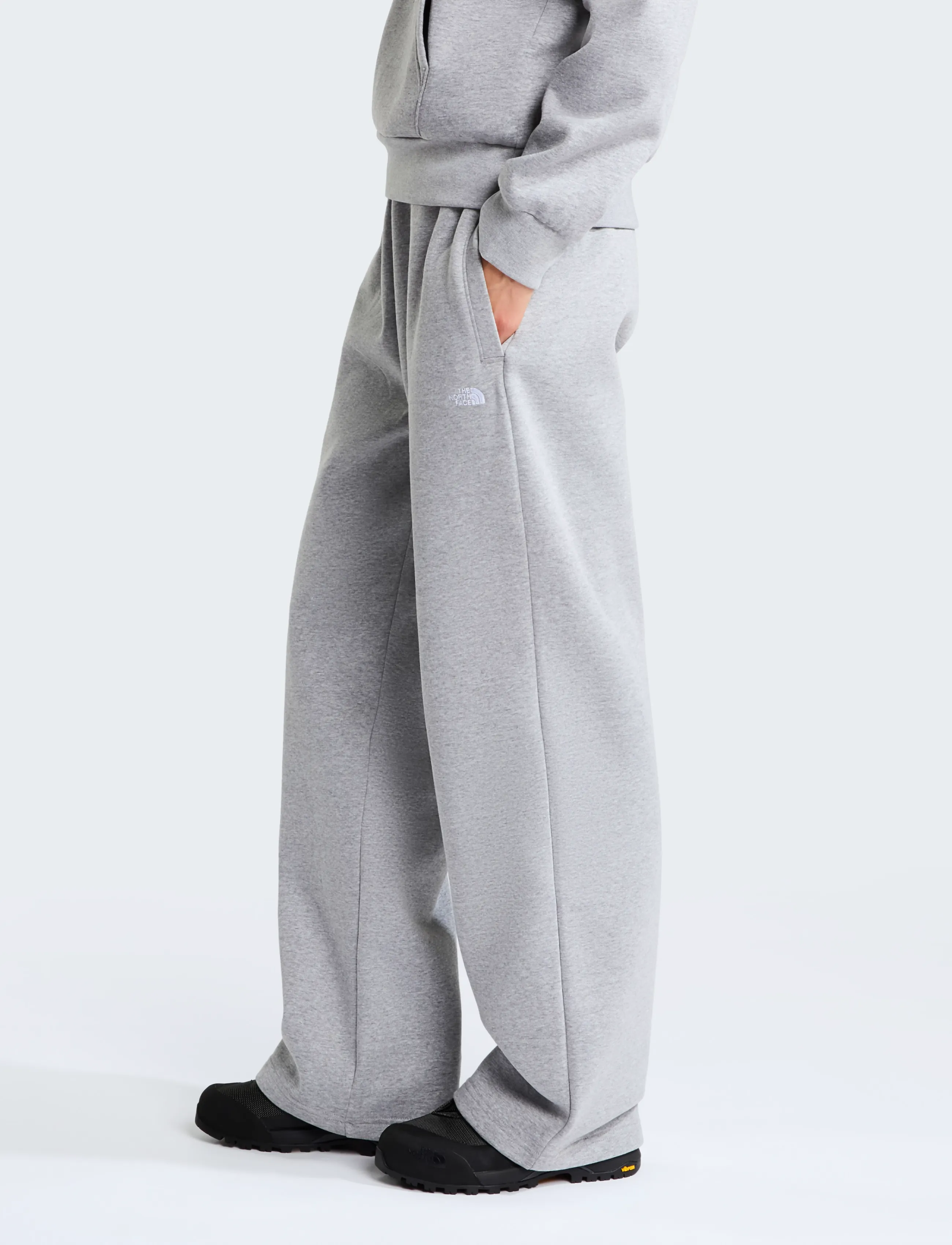 The North Face - W TNF ESSENTIAL SIMPLE DOME STRAIGHT LEG - joggingbukser - tnf pale grey heather - 4