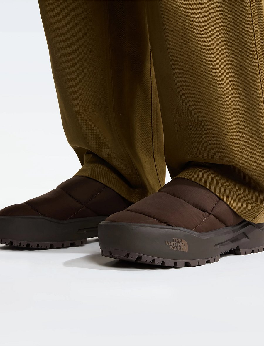 The North Face - BASE CAMP THERMOBALL MULE - winterstiefel - dark chestnut/dark ches - 5