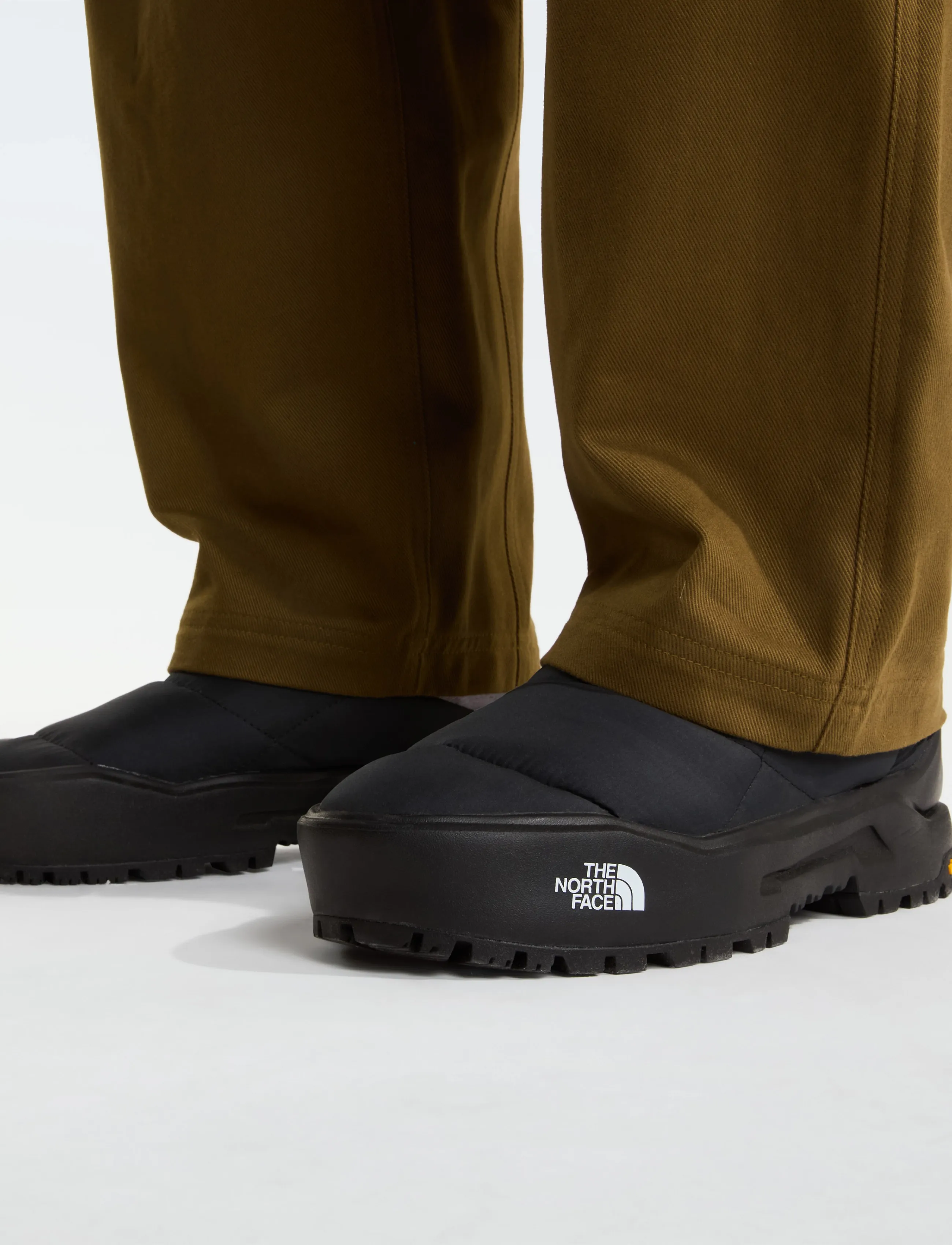 The North Face - BASE CAMP THERMOBALL MULE - tnf black/tnf black - 5