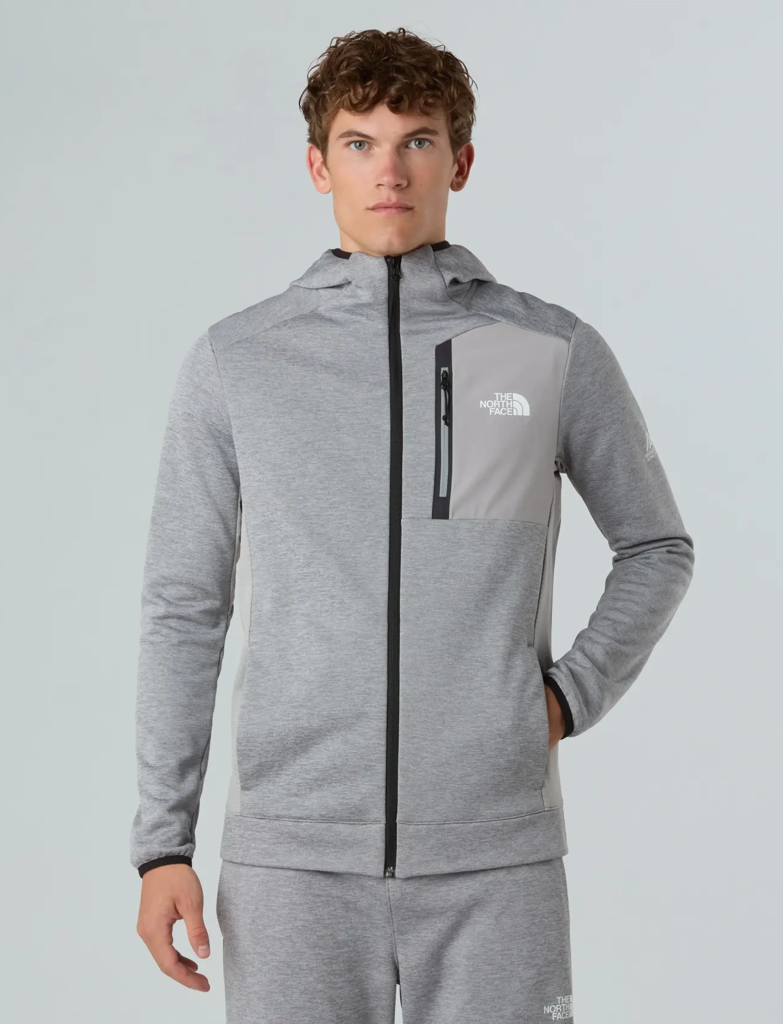 The North Face M MOUNTAIN ATHLETICS FLEECE FULL ZIP JAC - Shoppa efter stil - TNF PALE GREY HEATHER/M / grey