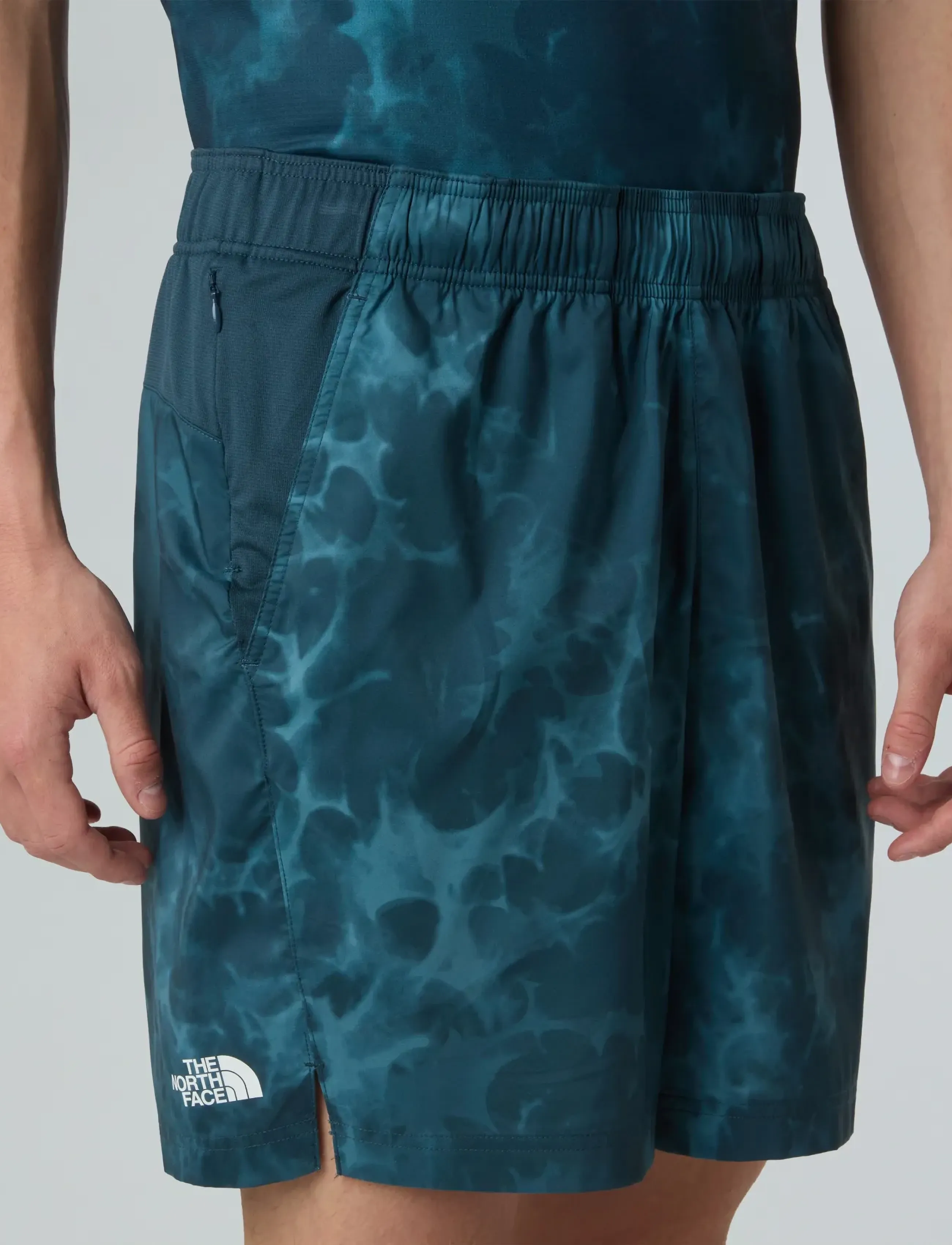 The North Face M 24/7 7IN SHORT-PRINT - Tänavastiil - DEEP CYPRESS LIGHT REFR / blue
