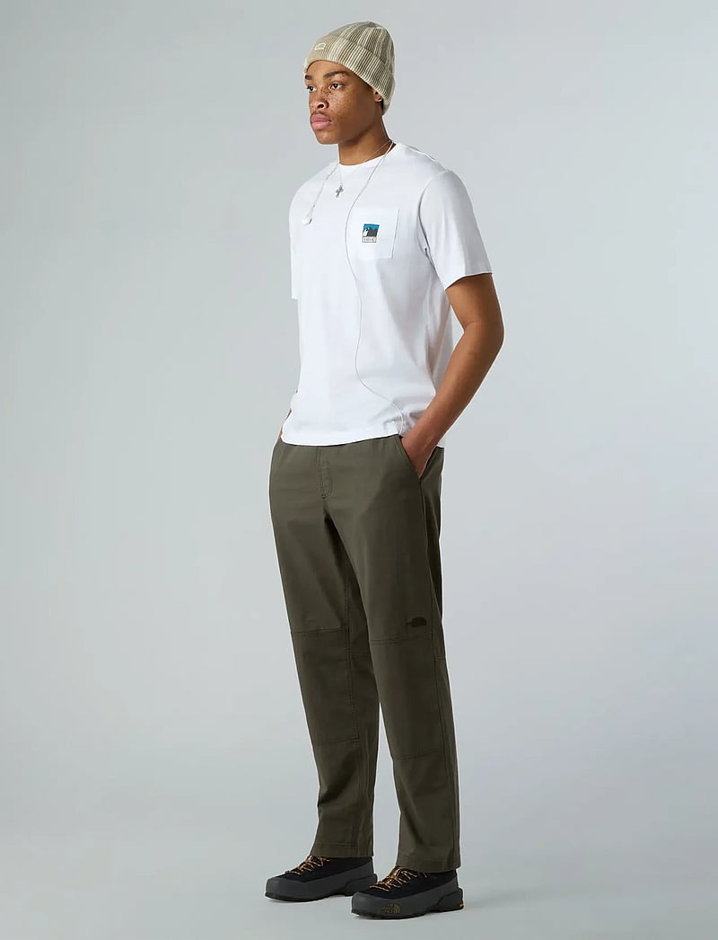 The North Face - M MOUNTAIN LOGO RELAXED S/S POCKET TEE - t-shirts - tnf white - 5