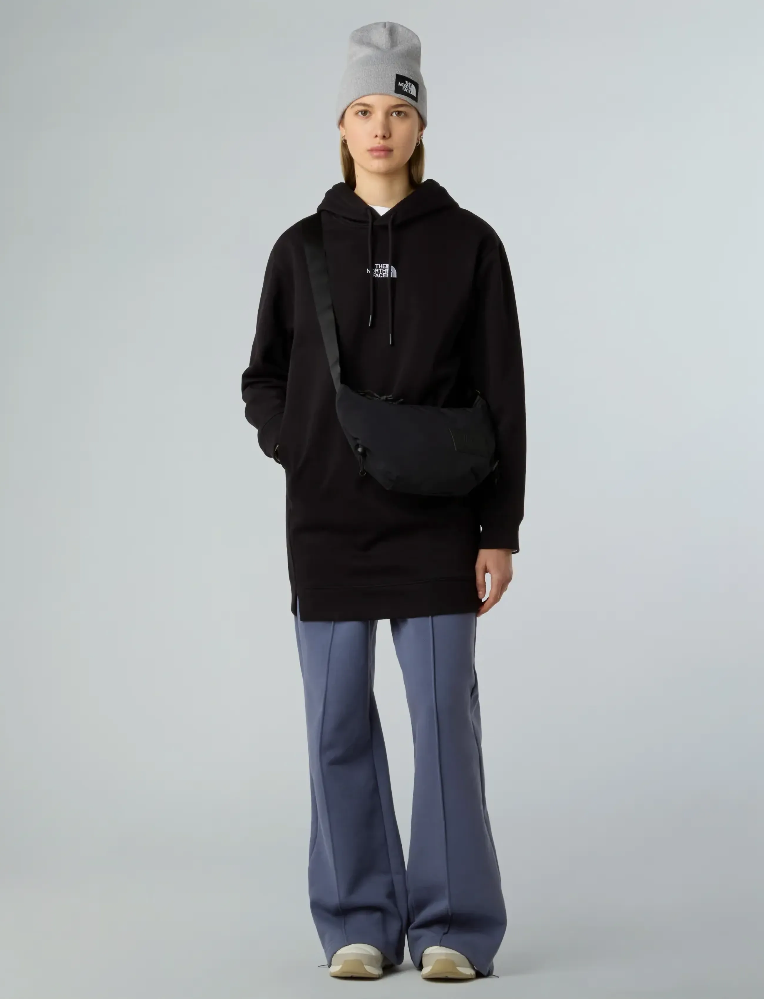 The North Face - W ESSENTIAL RELAXED HOODED DRESS - kjoler & nederdele - tnf black - 3