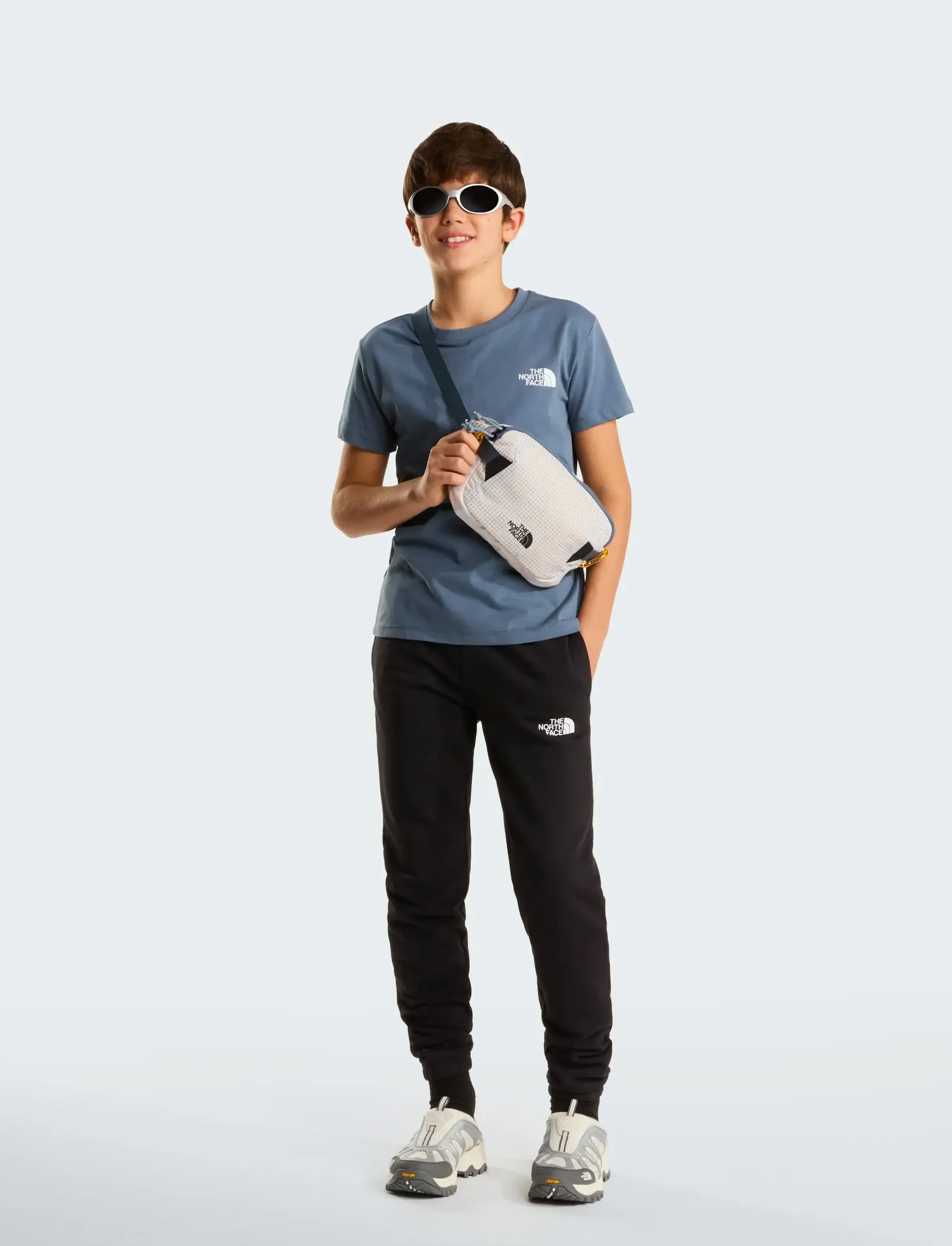 The North Face - TEEN BOX NSE REGULAR SS TEE - t-shirts à manches courtes - granite grey - 4