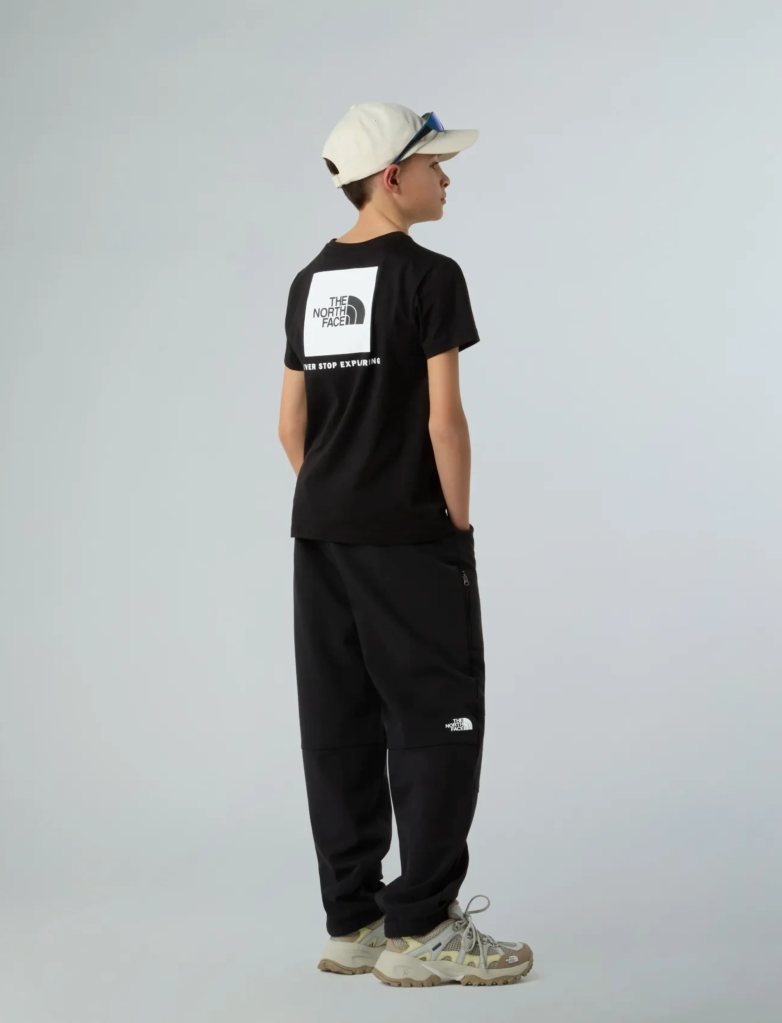 The North Face - TEEN BOX NSE REGULAR SS TEE - short-sleeved t-shirts - tnf black - 4