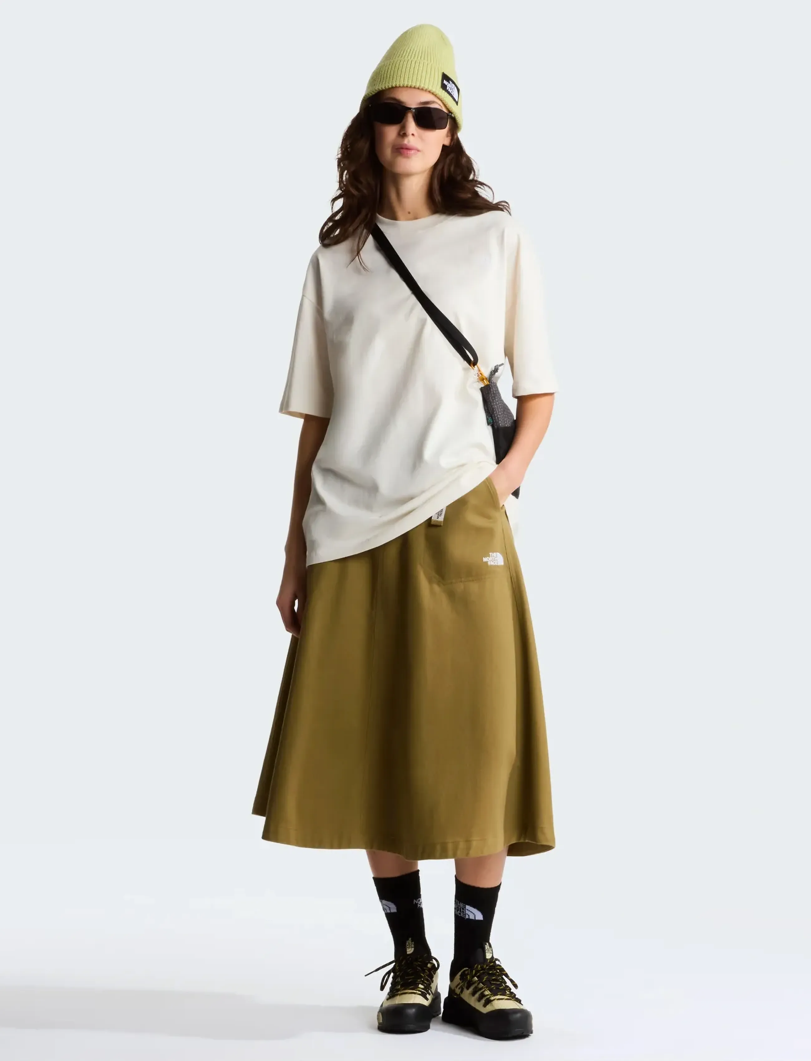 The North Face - W TNF ESSENTIAL SIMPLE DOME OS SS TEE - t-shirts - white dune - 3