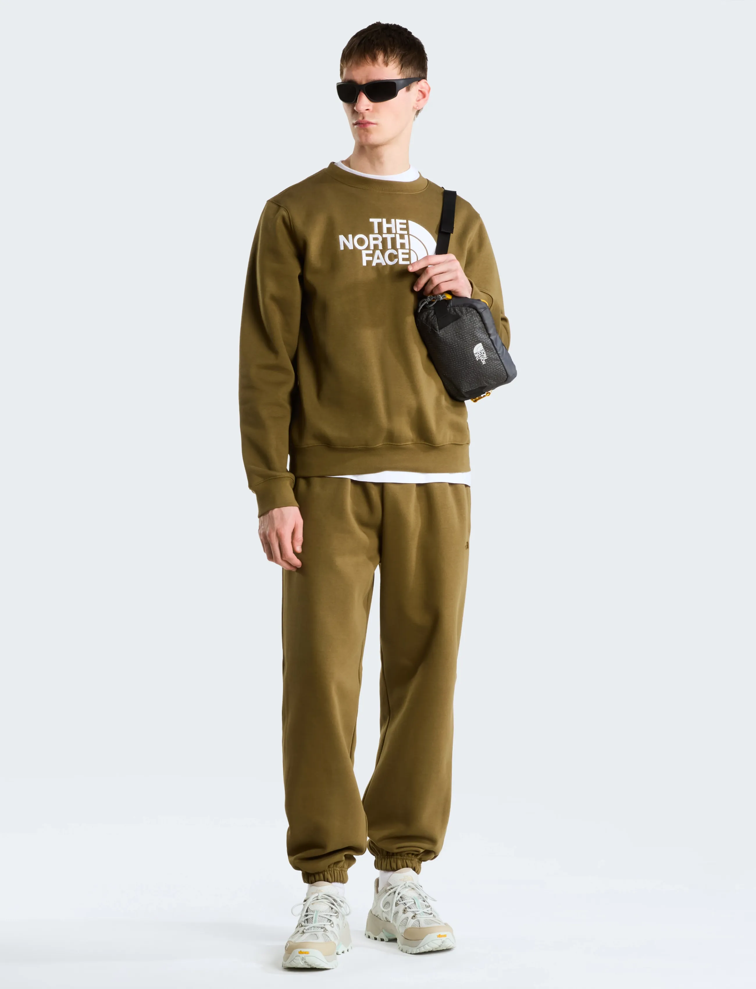 The North Face - M TNF ESSENTIAL DREW PEAK REGULAR CREW - alussärgid - caraway seed - 3