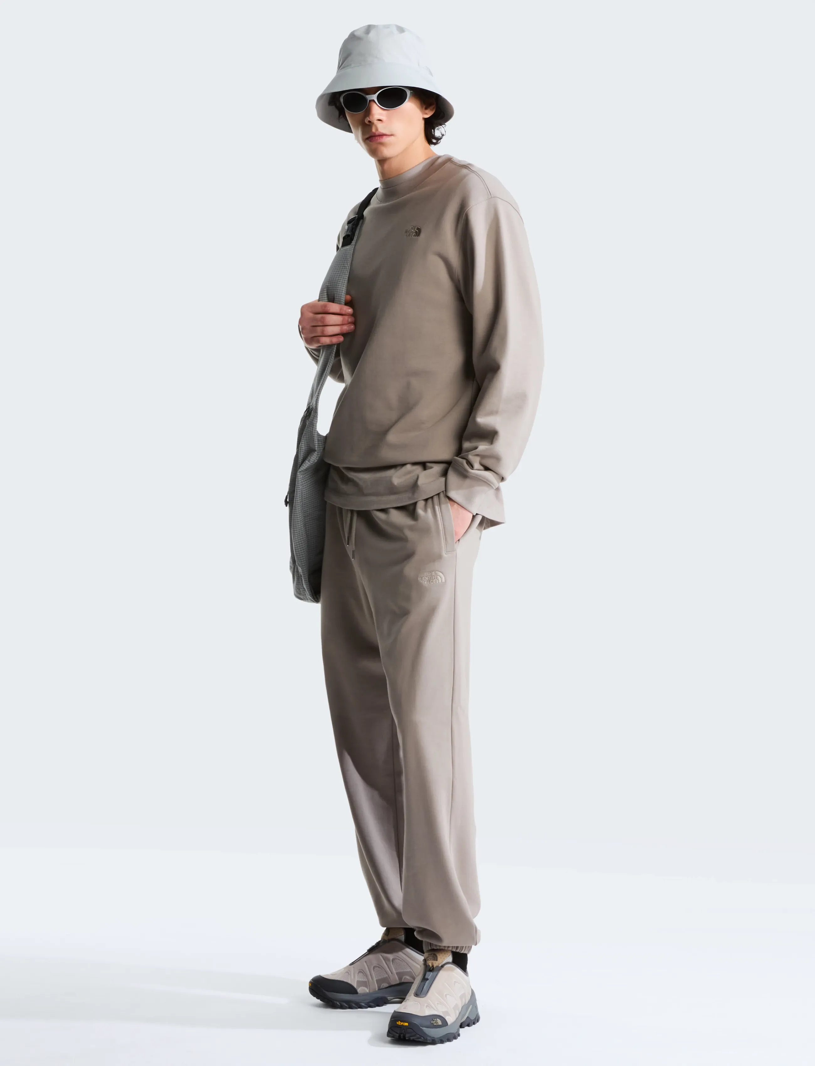 The North Face - M TNF ESSENTIAL TERRY SIMPLE DOME RELAXE - stone slab - 3