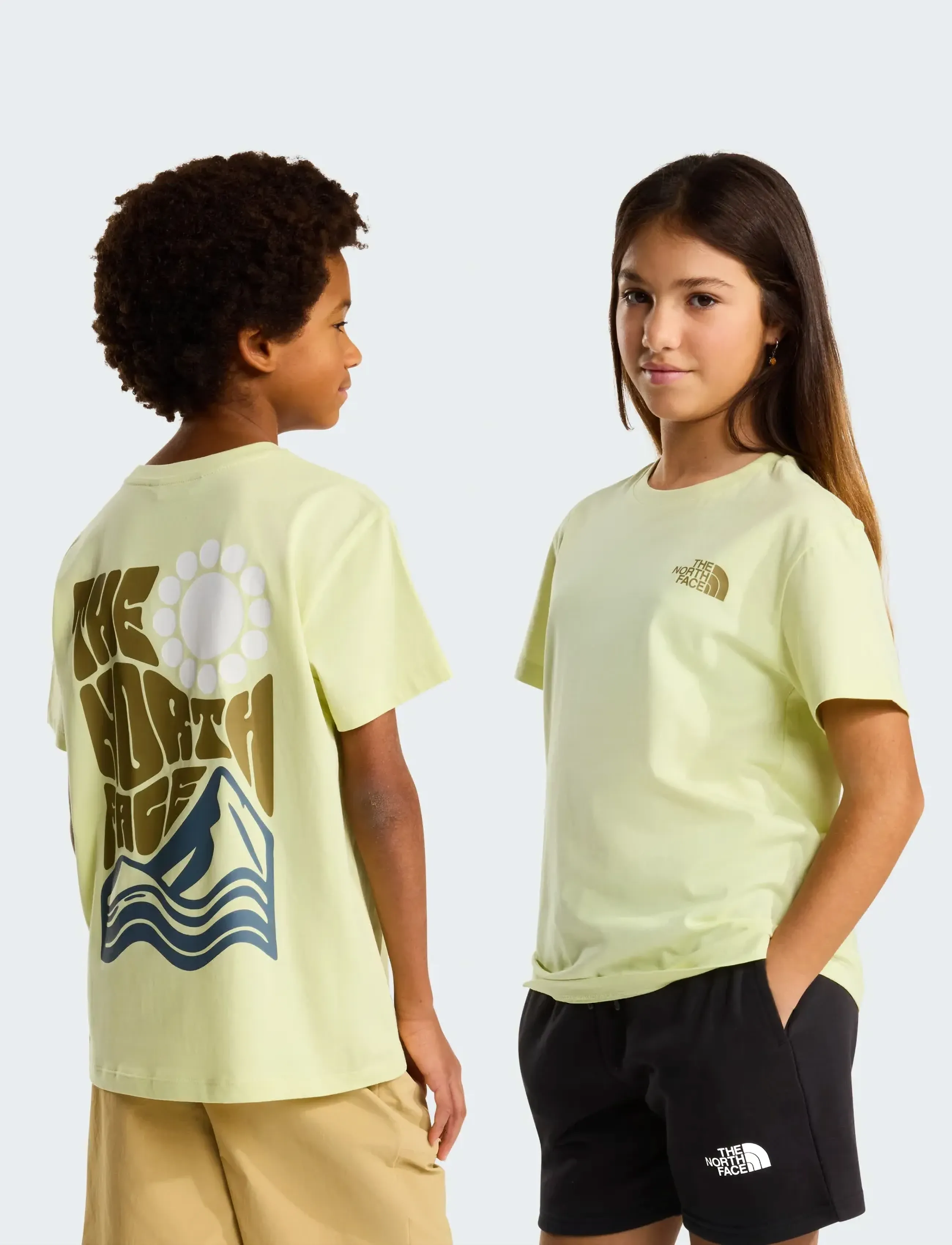 The North Face TEEN VOYAGE RELAXED SHORT SLEEVE TEE - Oberteile & T-Shirts - LEMON MIST / yellow