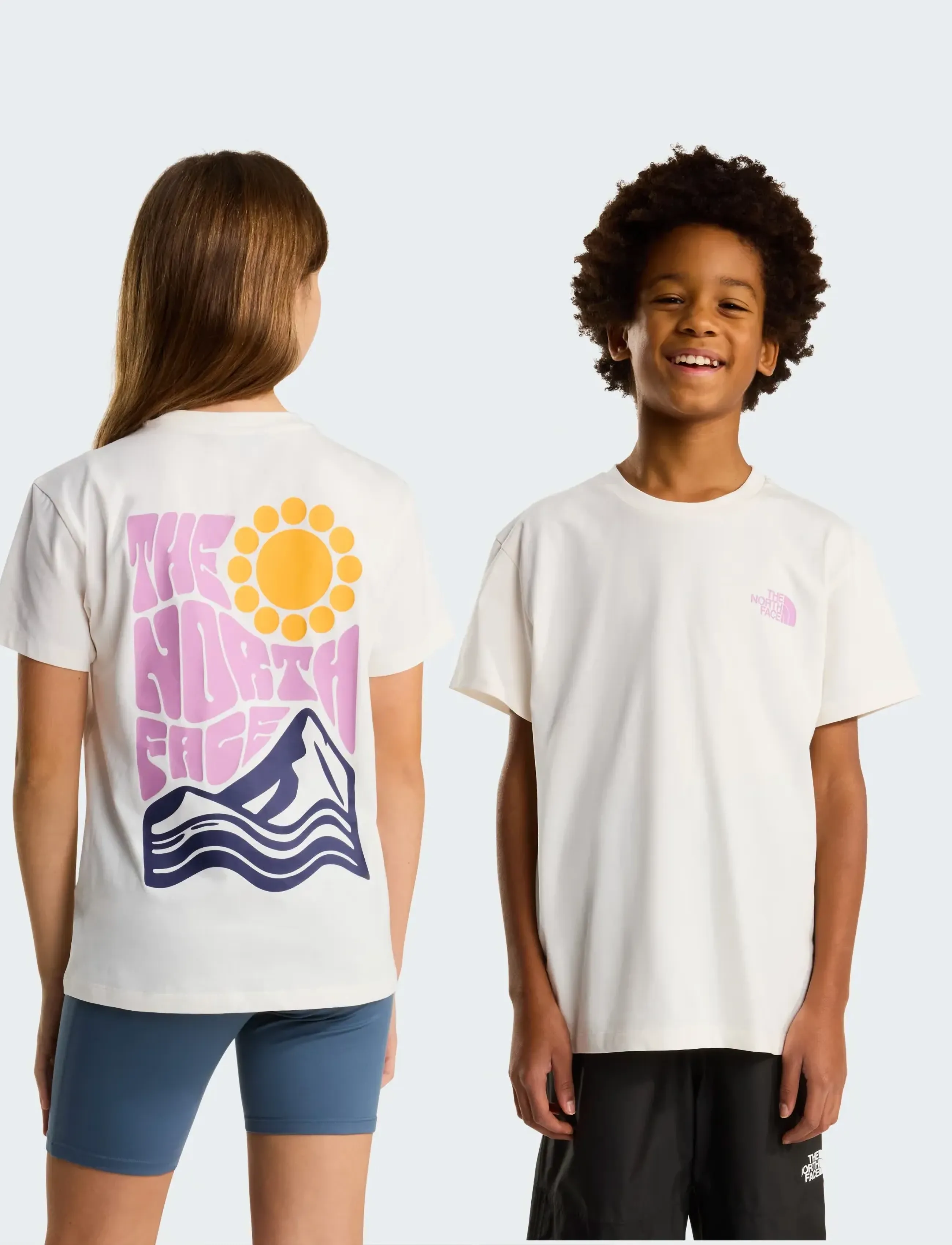 The North Face TEEN VOYAGE RELAXED SHORT SLEEVE TEE - Oberteile & T-Shirts - WHITE DUNE / cream