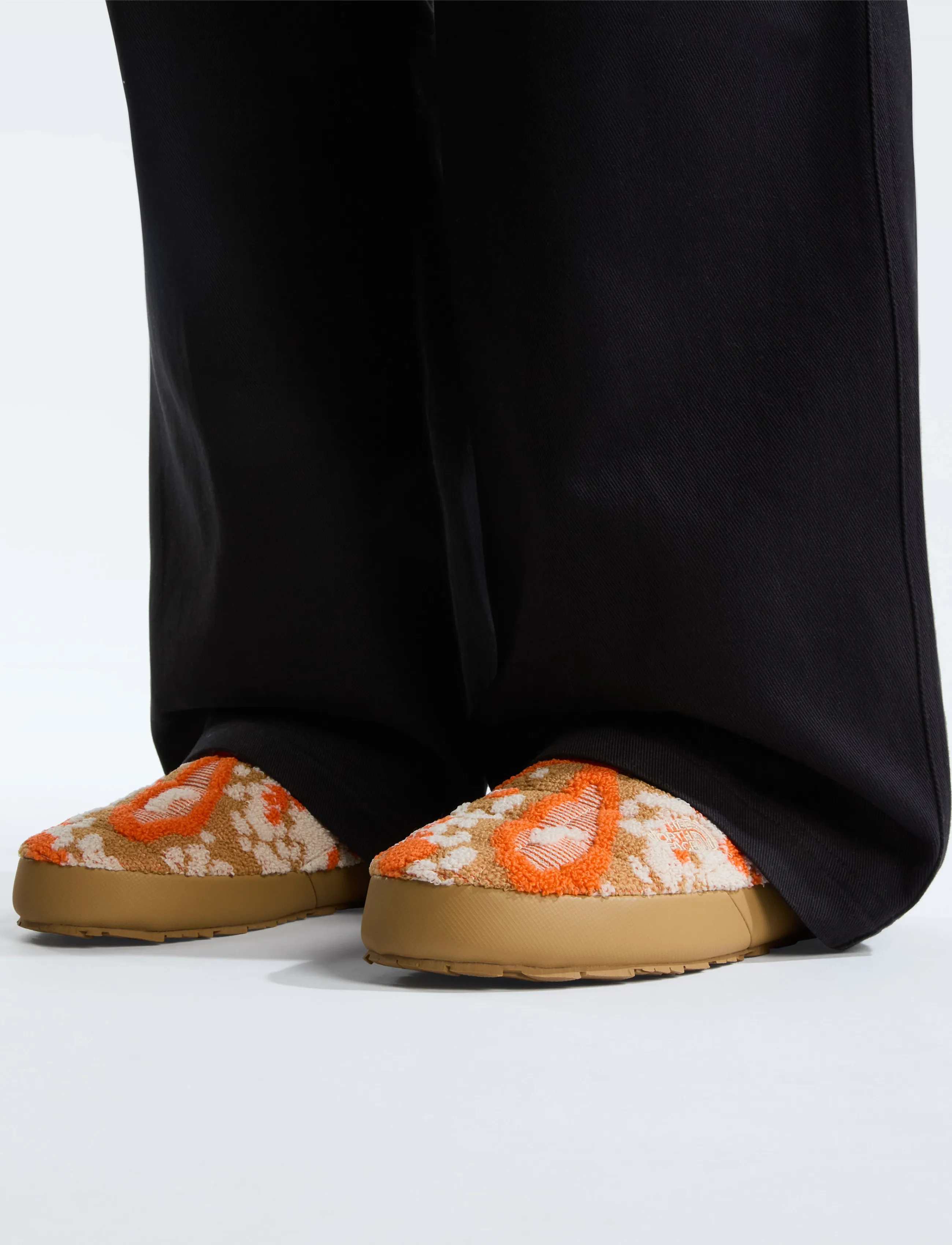 The North Face THERMOBALL TRACTION MULE KNIT - Sæsonens farver - JOSHUA TREE PRINT/SAHAR / brown