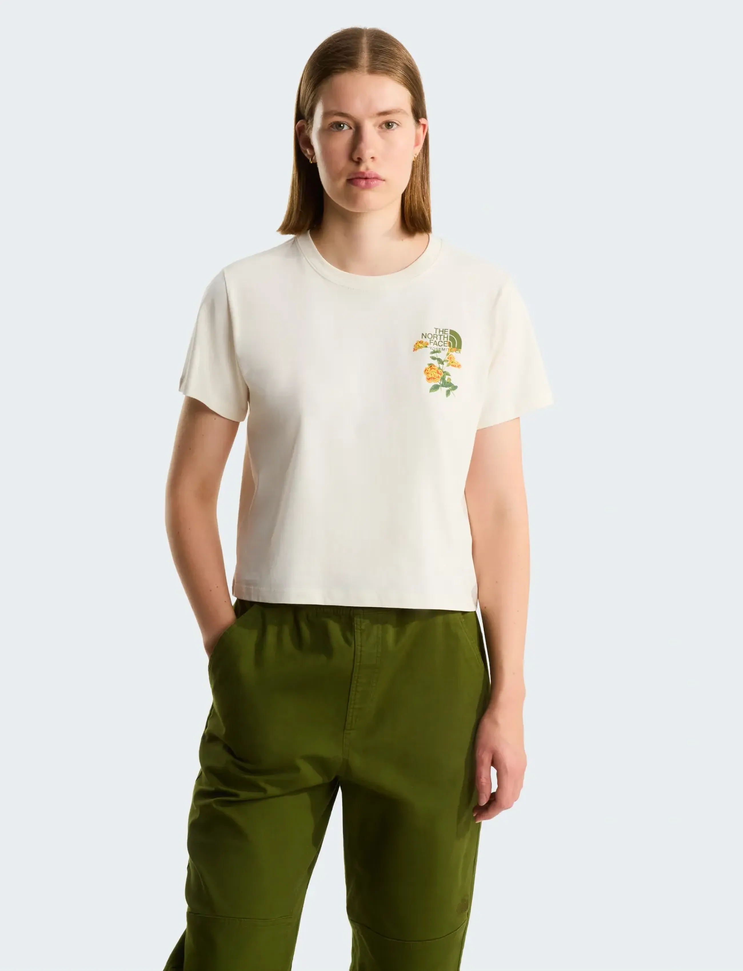 The North Face W FLORA EMBRO REGULAR SHORT SLEEVE TEE-G - T-shirts & Toppar - WHITE DUNE / cream