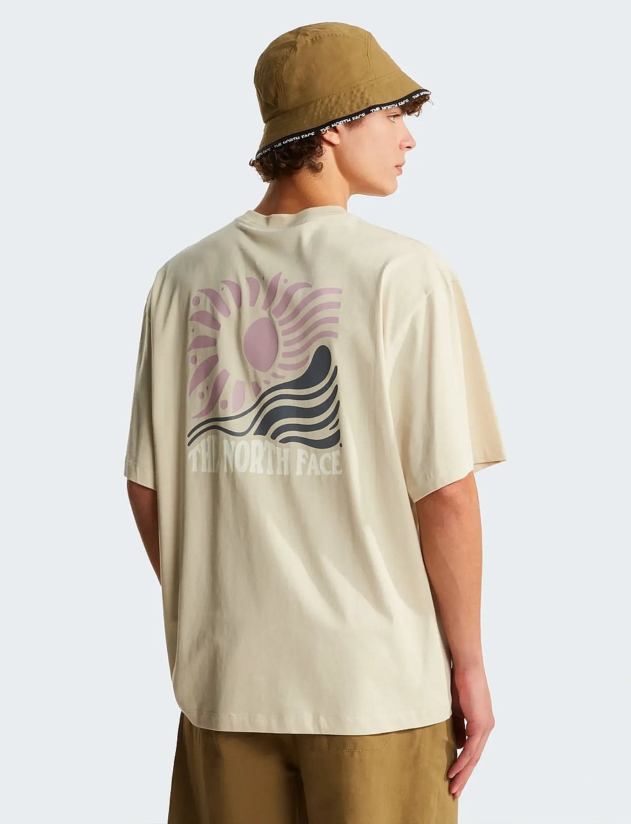 The North Face - M SUN OVERSIZE SHORT SLEEVE TEE-GRAPHIC - oberteile & t-shirts - desert stone - 0