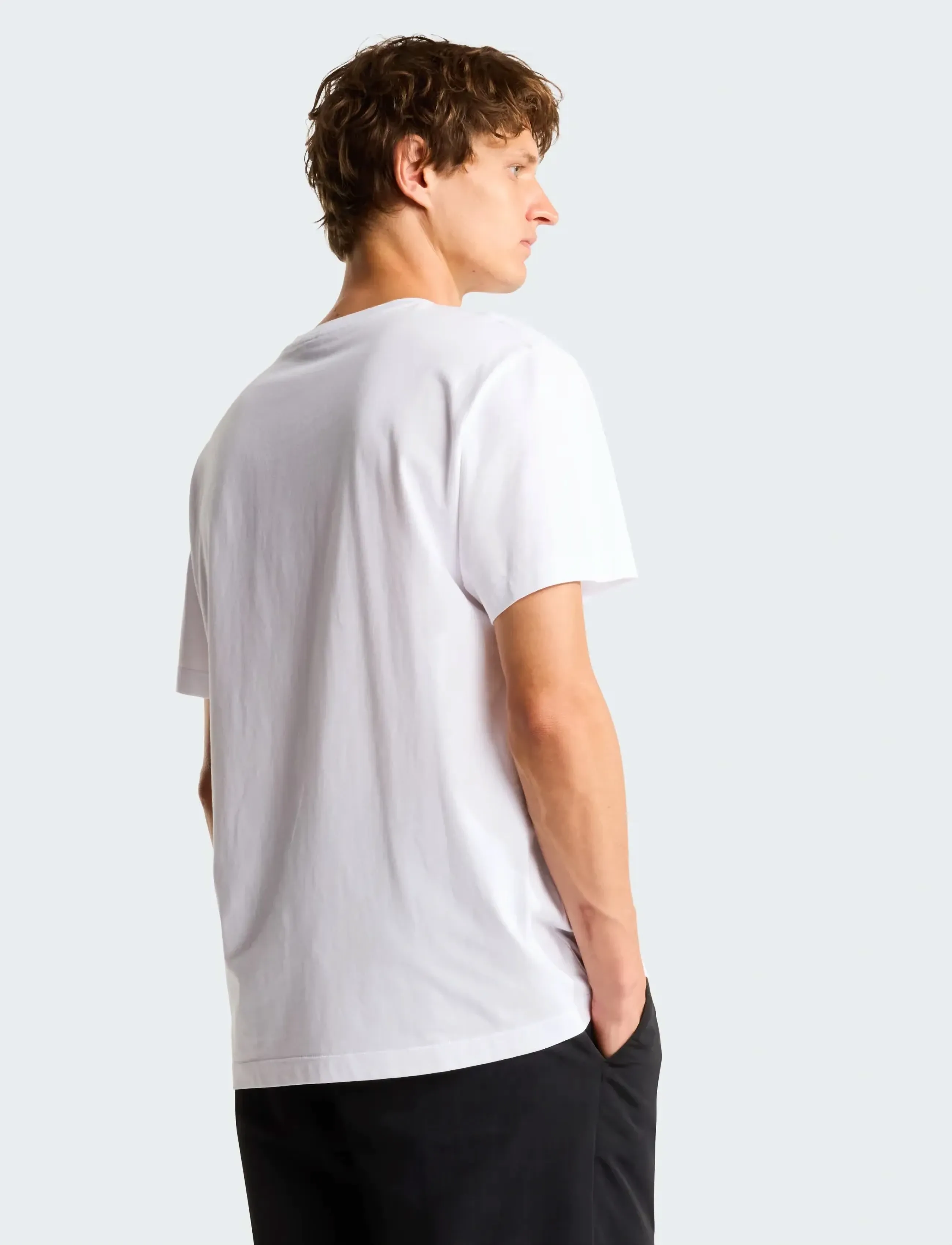 The North Face - M ESSENTIAL CENTER LOGO RELAXED SHORT SL - oberteile & t-shirts - tnf white - 5