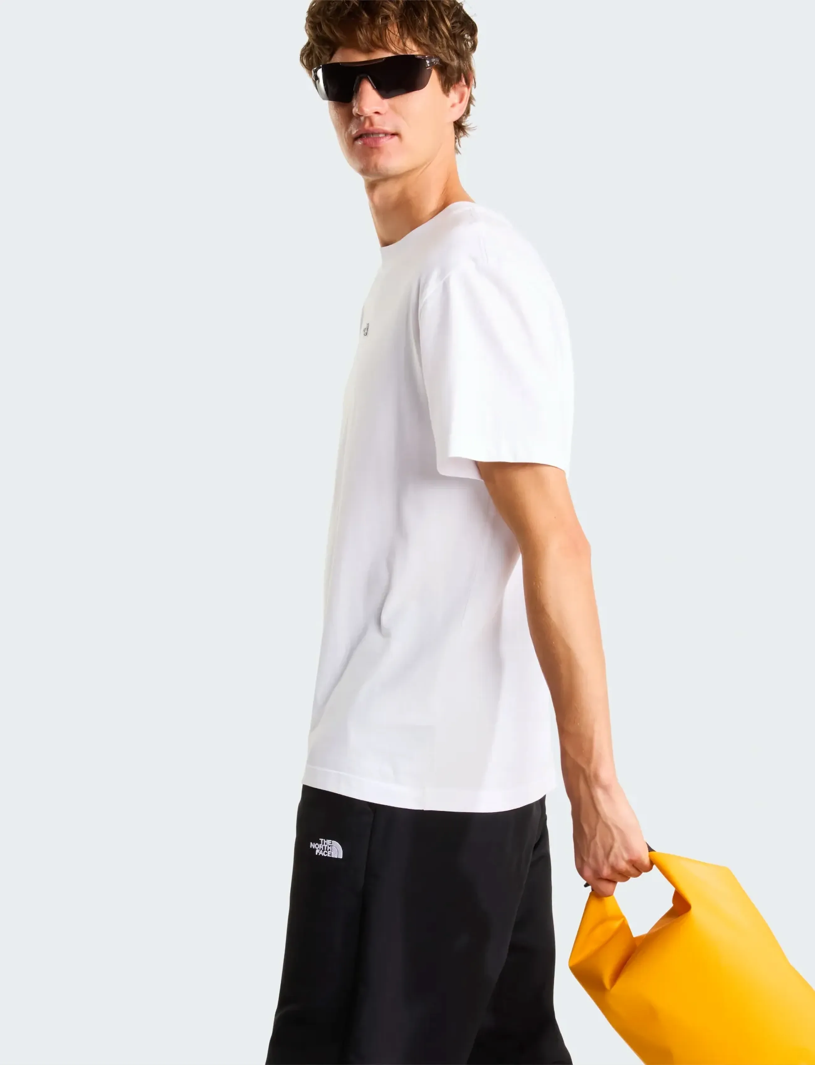 The North Face M ESSENTIAL CENTER LOGO RELAXED SHORT SL - Streetstyle - TNF WHITE / white