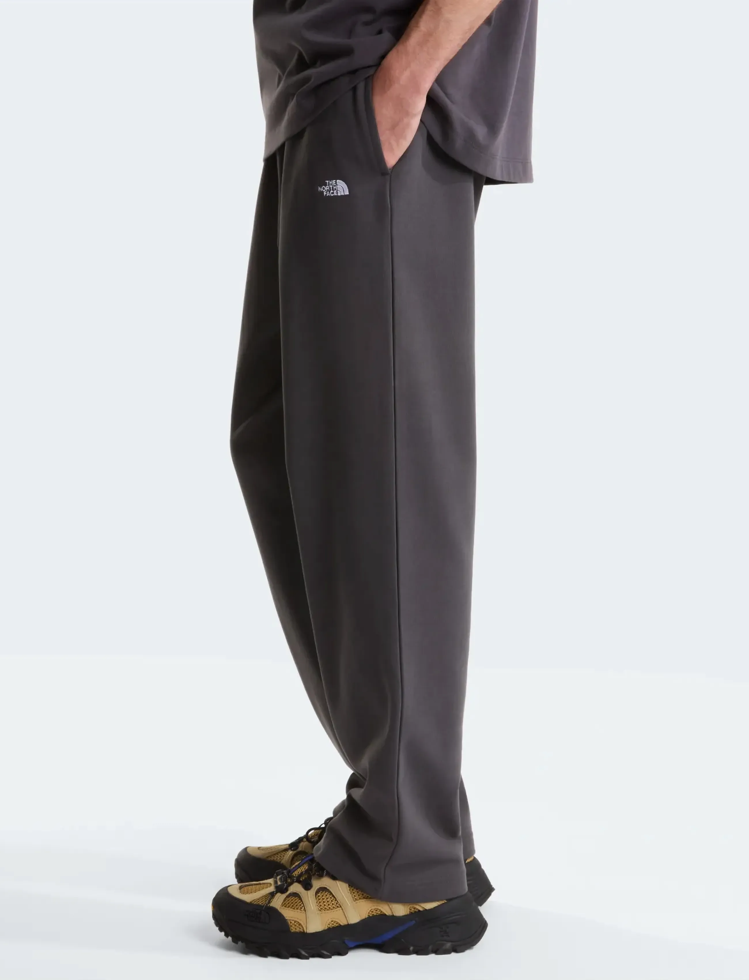 The North Face - M ESSENTIAL LIGHT RELAXED STRAIGHT PANT - sweatpants - anthracite grey - 4