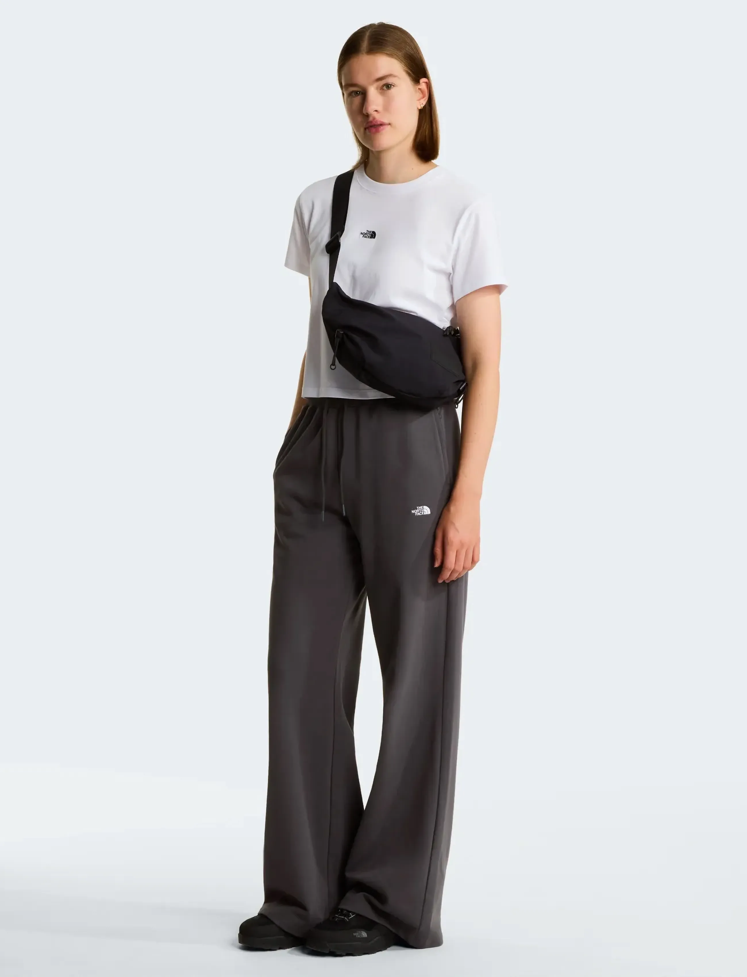 The North Face - W ESSENTIAL REGULAR SHORT SLEEVE CUTIE T - t-shirts - tnf white - 3