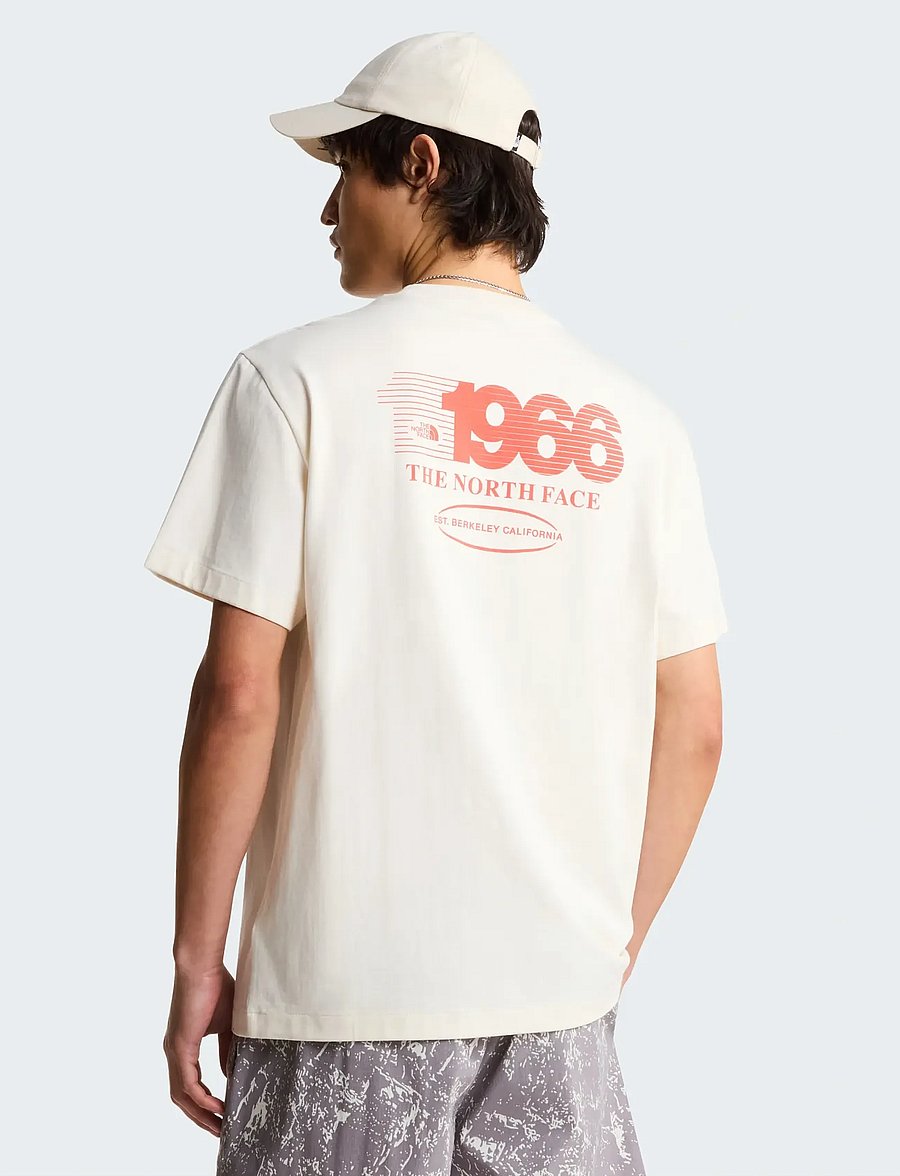 The North Face - M TRACK RELAXED SHORT SLEEVE TEE-GRAPHIC - tops & t-shirts - white dune - 0
