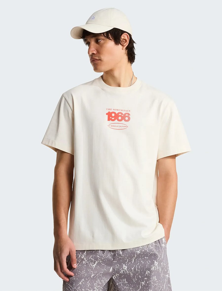 The North Face - M TRACK RELAXED SHORT SLEEVE TEE-GRAPHIC - tops & t-shirts - white dune - 3